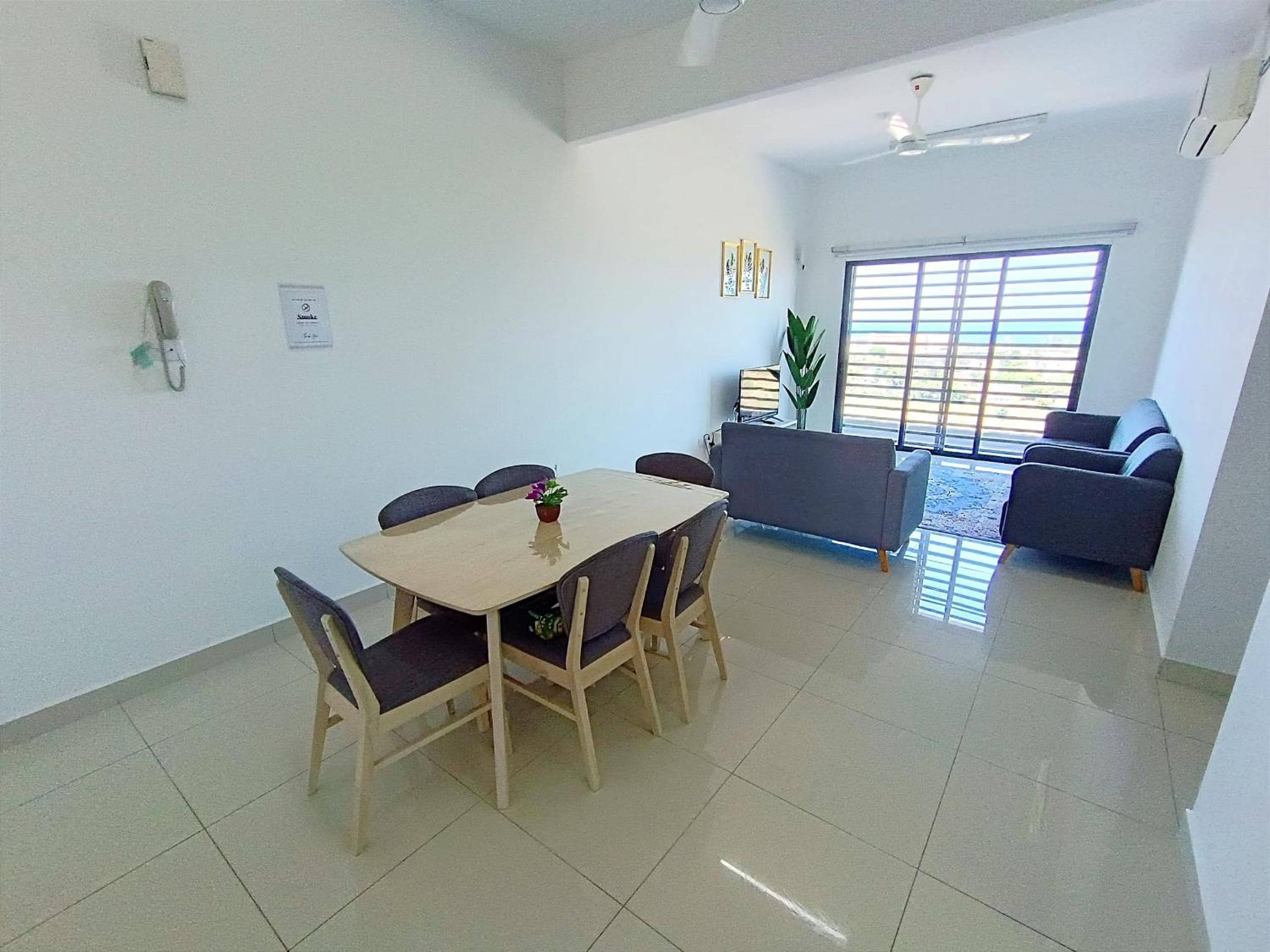 D'Luna Homestay Seaview I Sunrise View With Swimming Pool