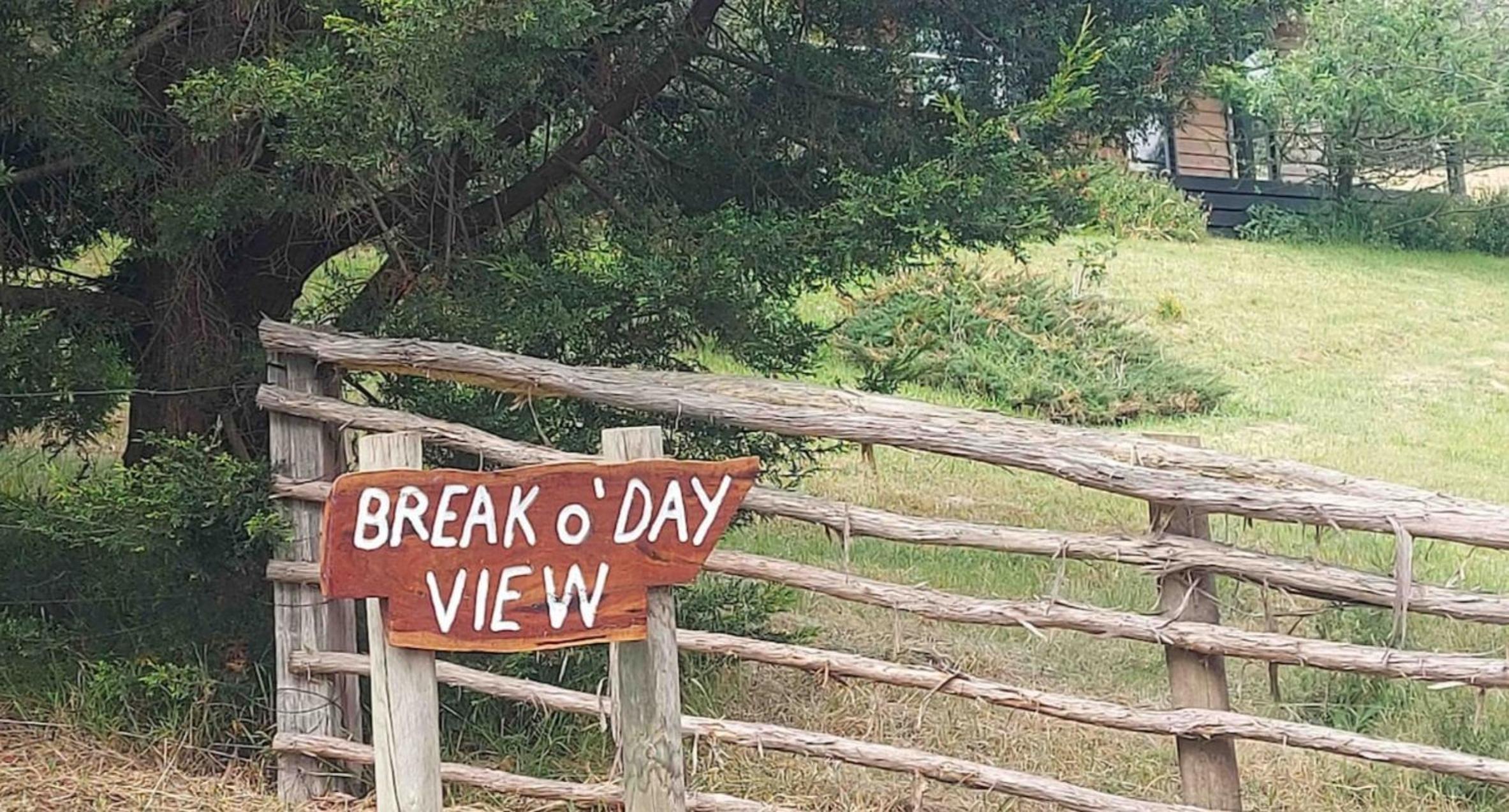 Break O'Day View - Flowerdale