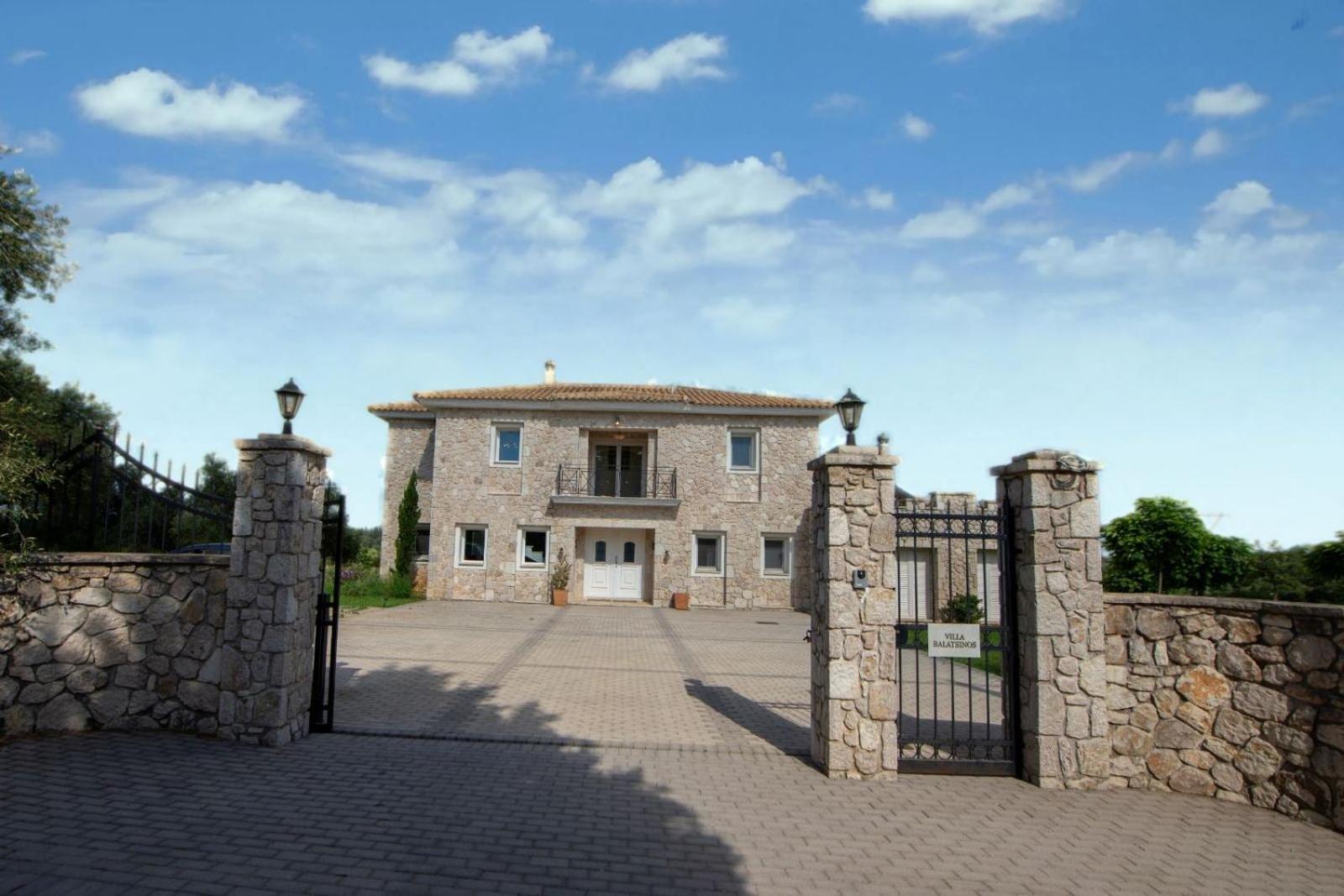 Villa Balatsinos