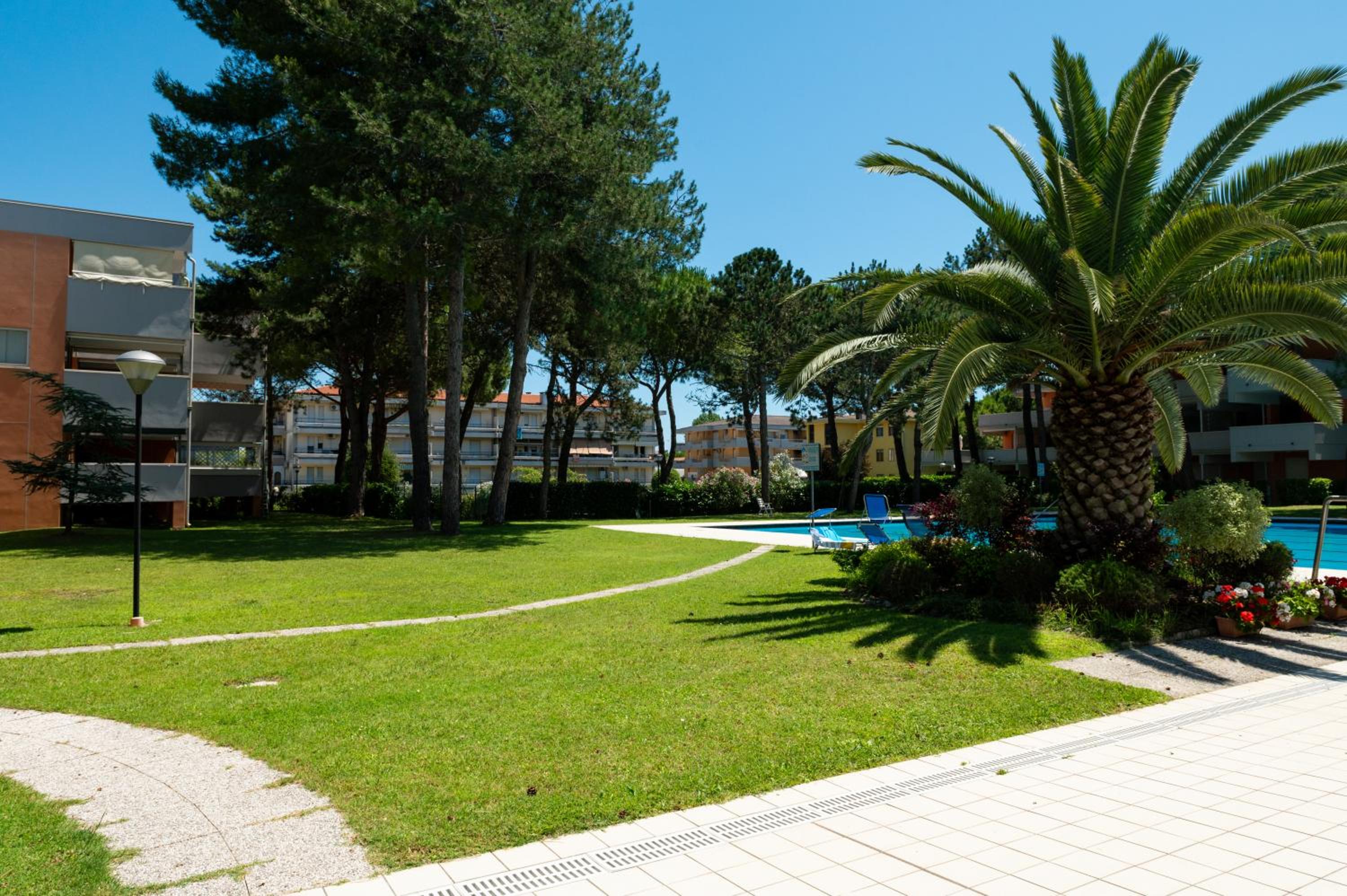 Monolocale con piscina e terrazzo photo 5
