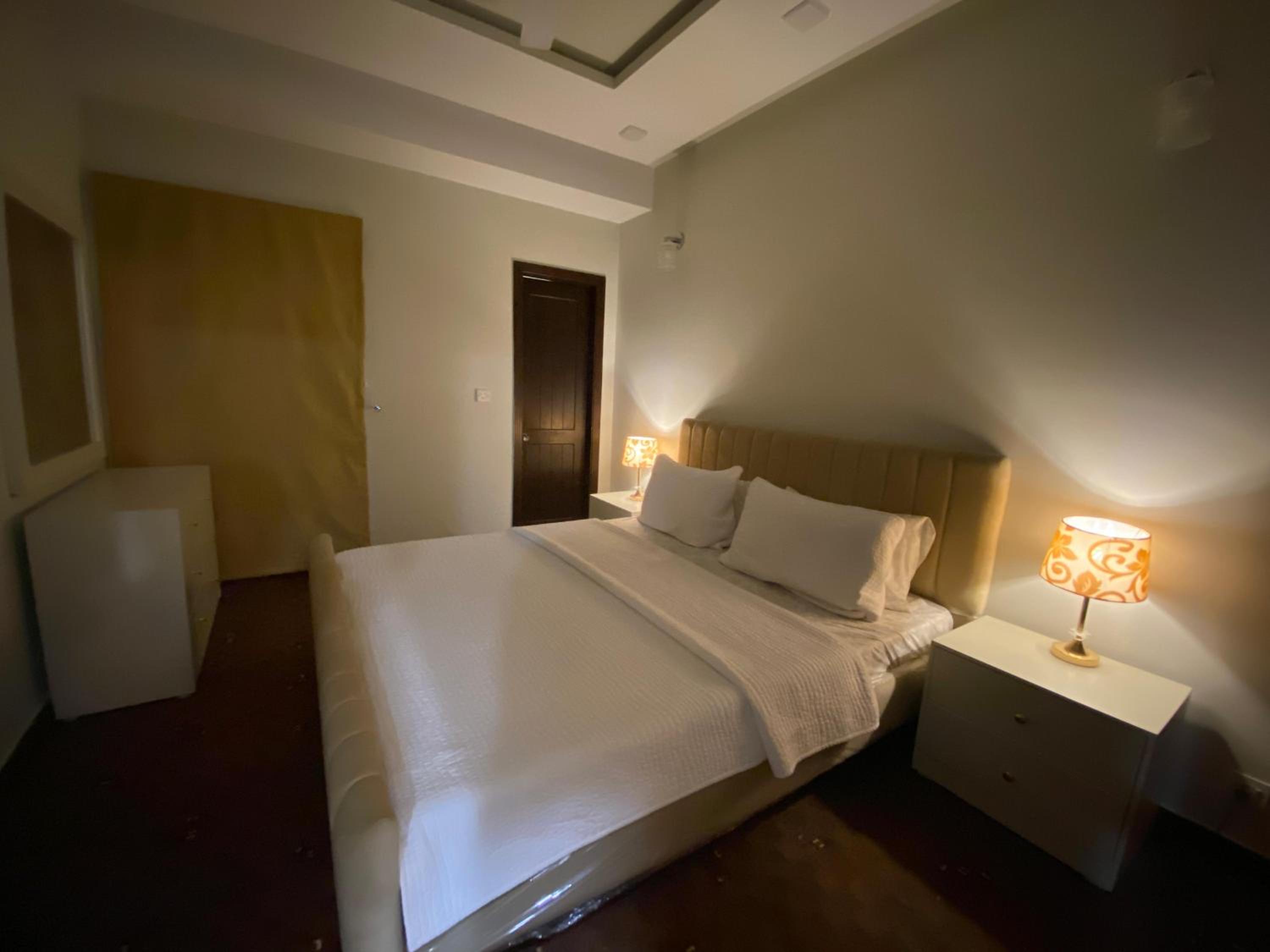 106 Megnum Arcade 2 Bedroom Specious Apartment With Balcony view 3