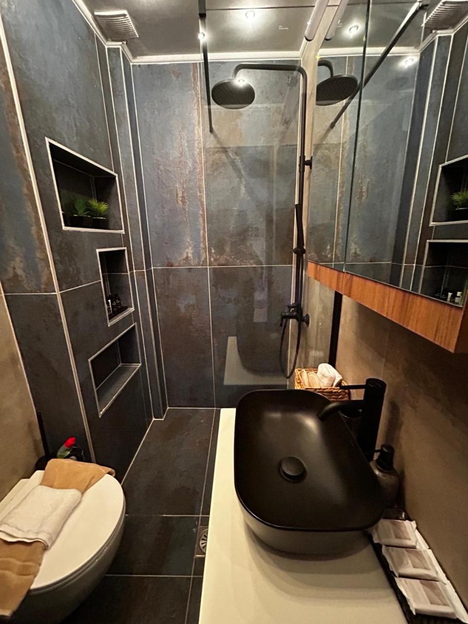 George luxury living