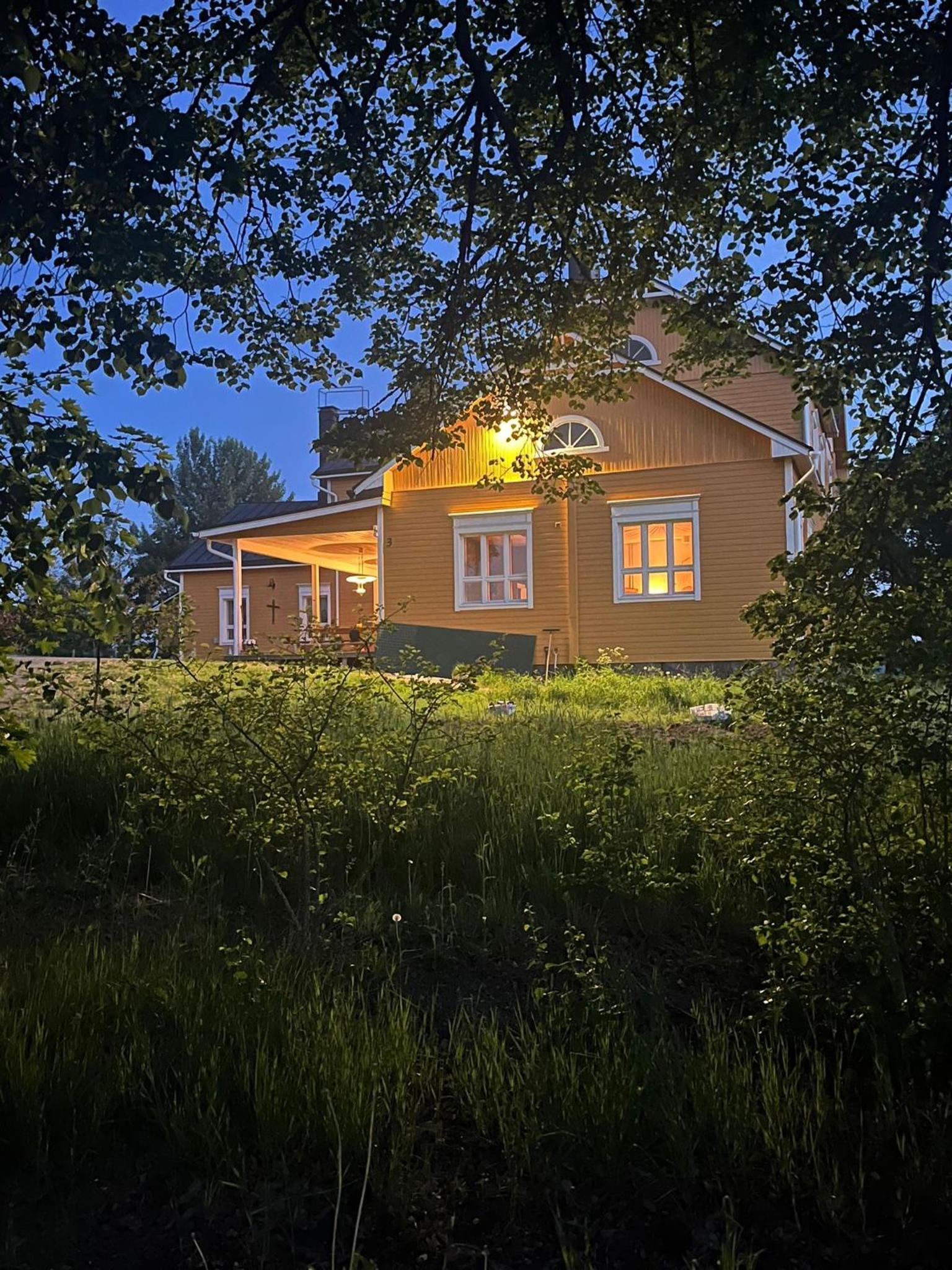 Retro Rustic Cabin