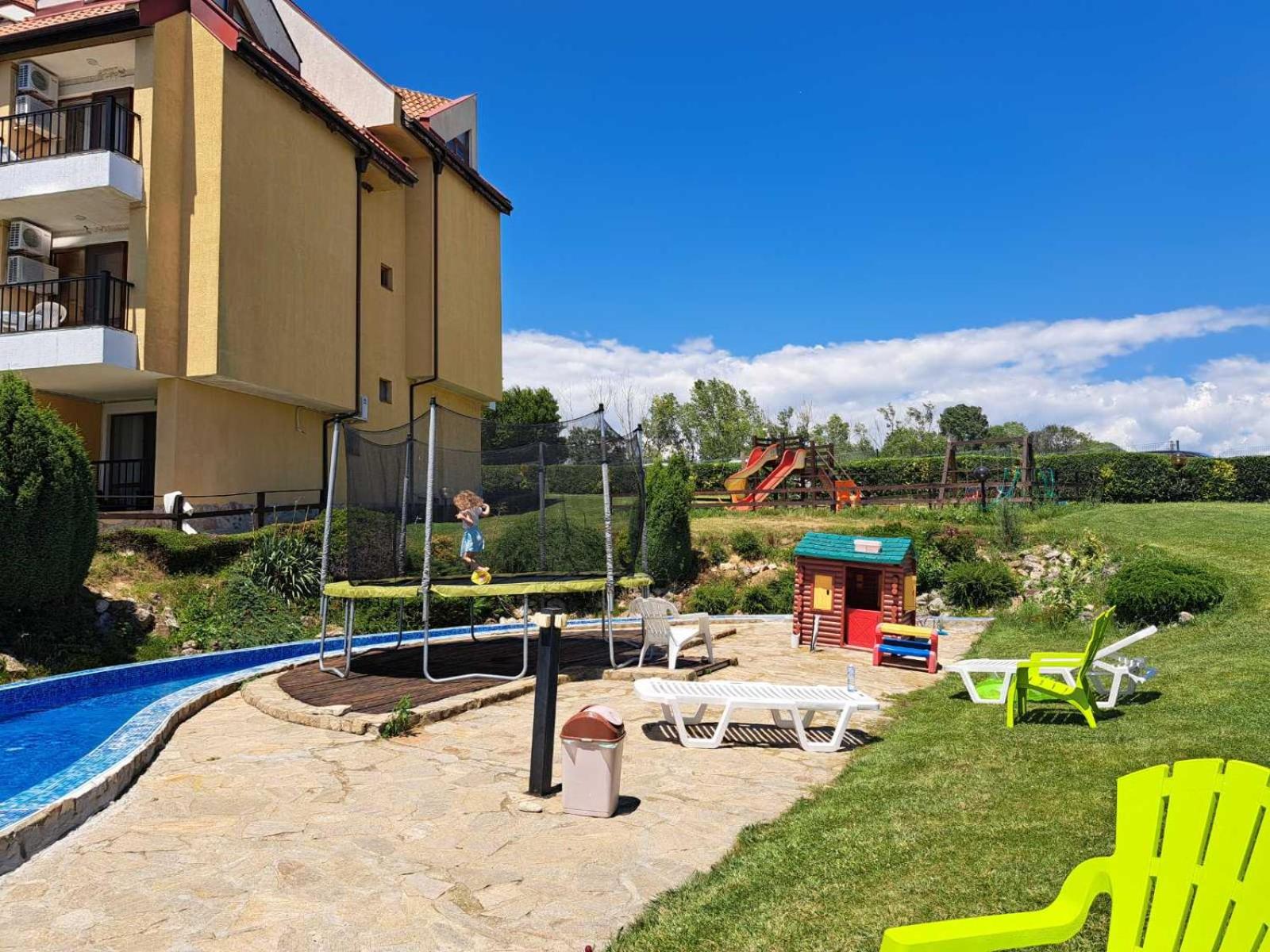 Lidda Relax in Oasis Beach Kamchia