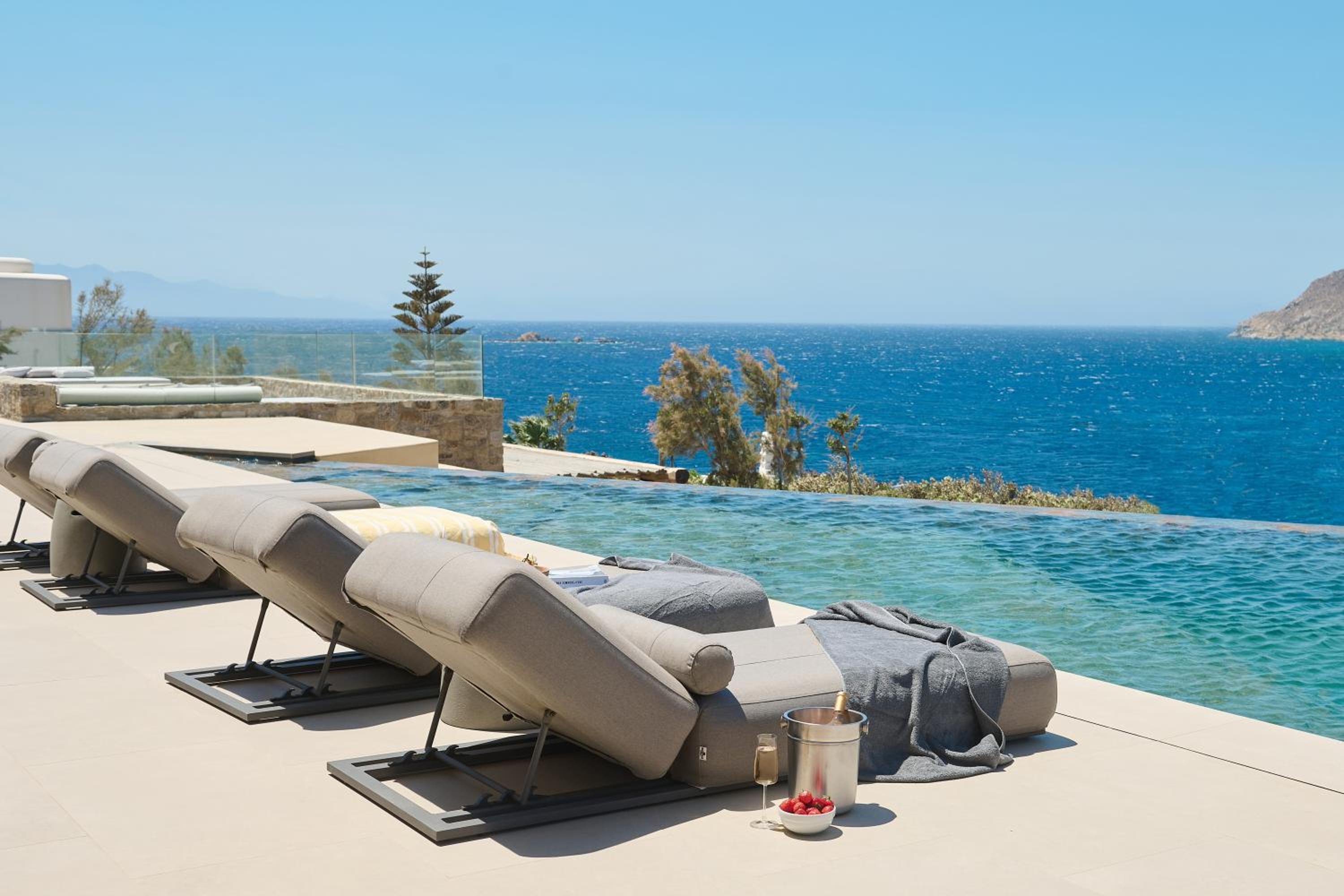 Villa Blue Diamond by Mykonos Rocks view 4