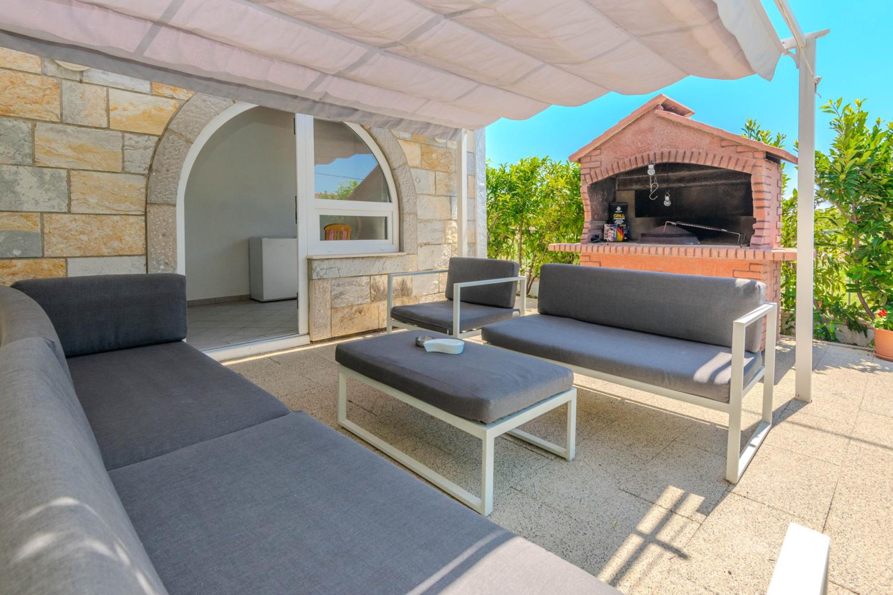 HOLIDAY HOUSE LAVANDA