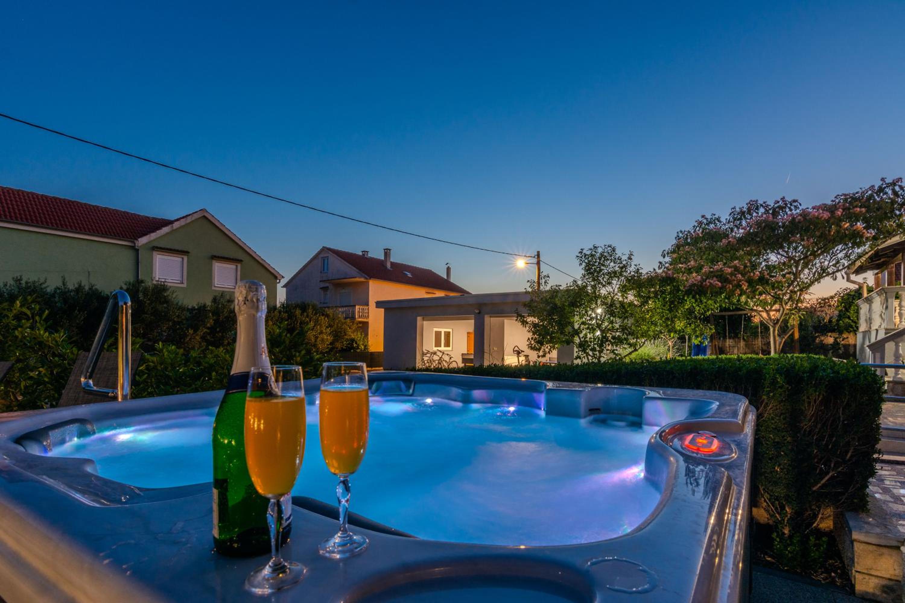 HOLIDAY HOUSE LAVANDA