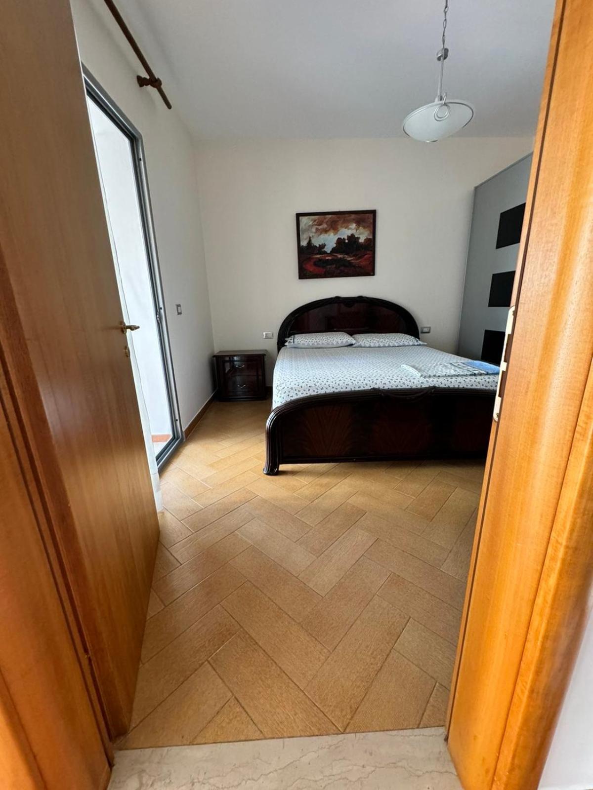 Robert Apartment
