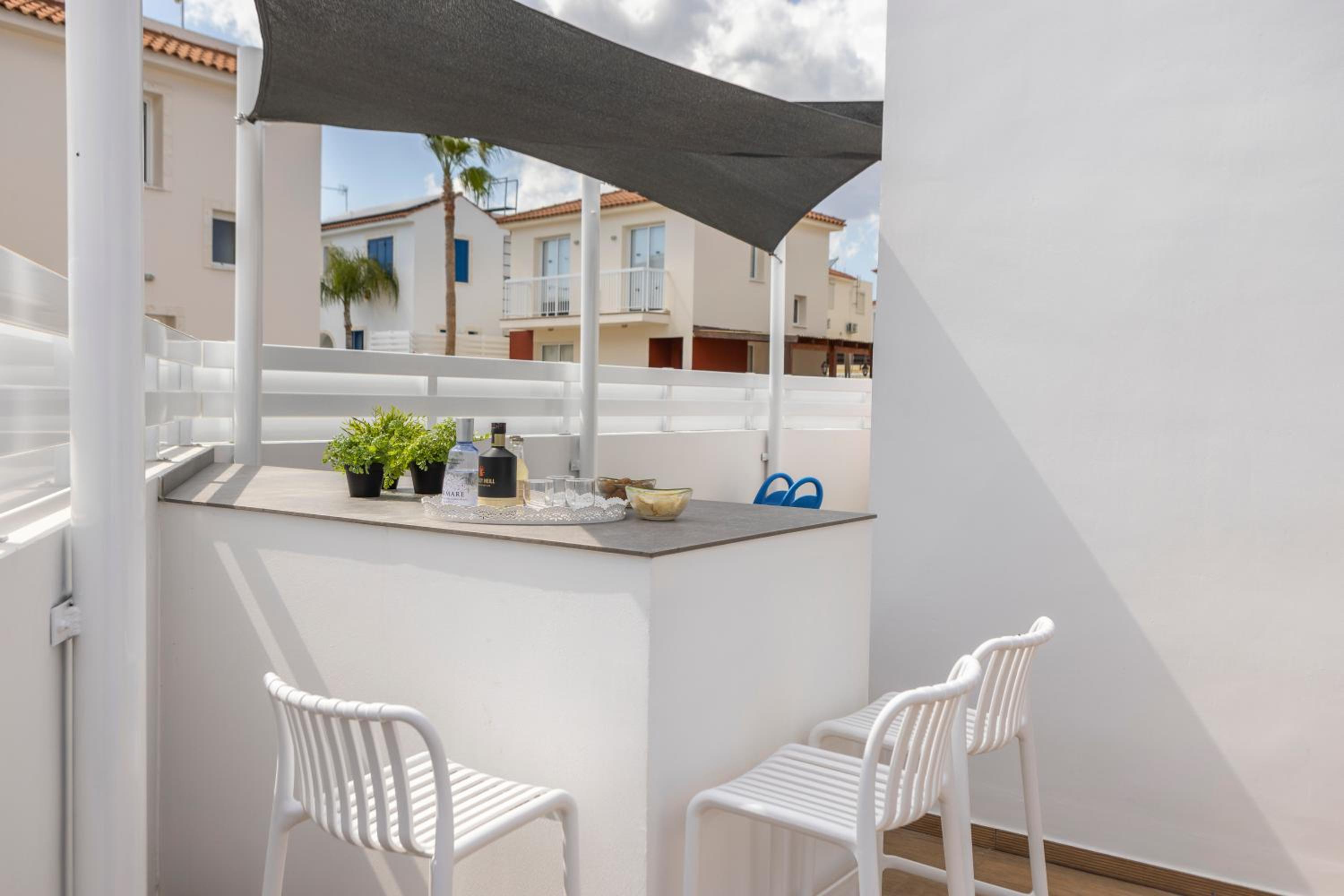 The Second Diamond Protara - 2' Walk to Beach