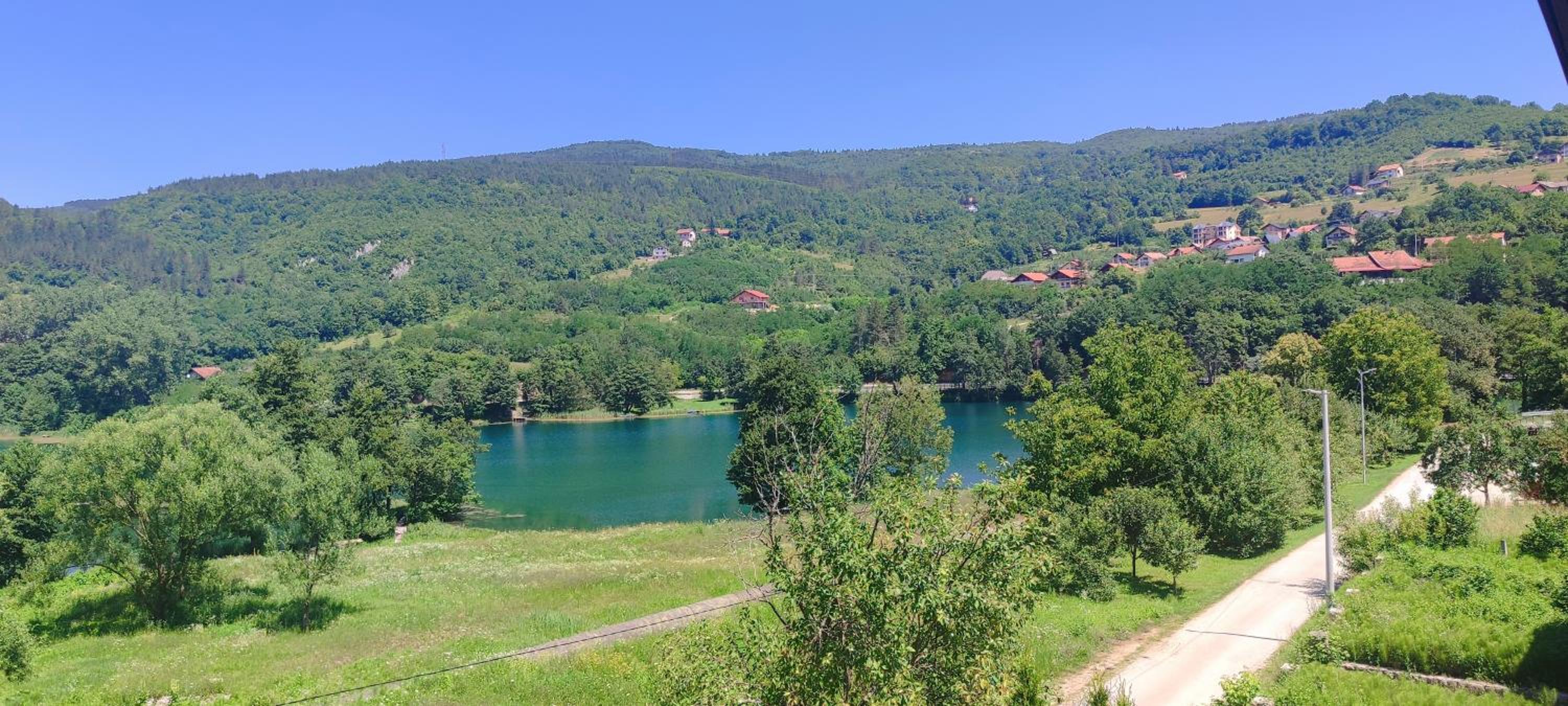 Lake House Ceric