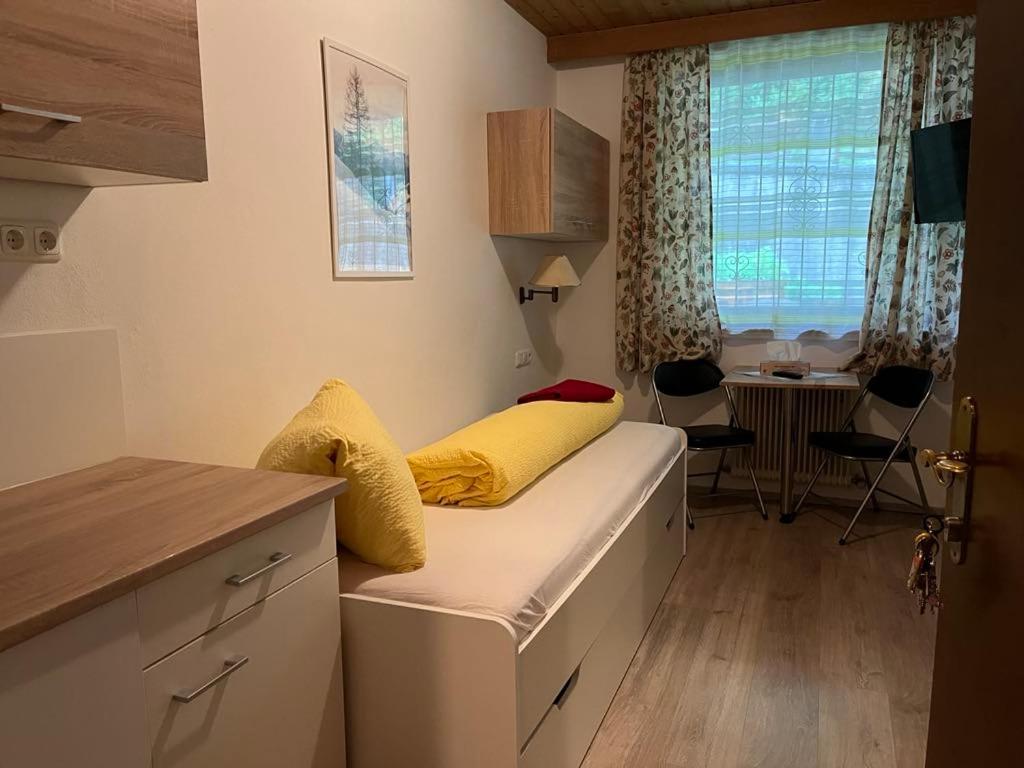Pension Steiner, 6143 Matrei am Brenner!!Check-in between 15 - 21 o'clock!! No breakfast