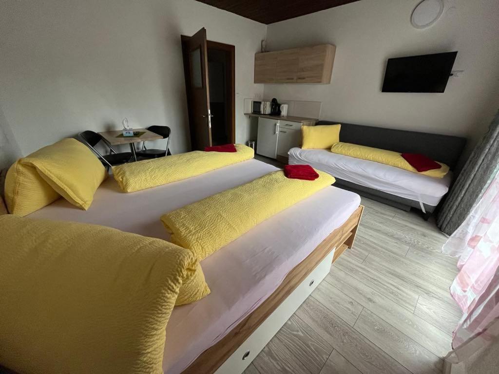 Pension Steiner, 6143 Matrei am Brenner!!Check-in between 15 - 21 o'clock!! No breakfast