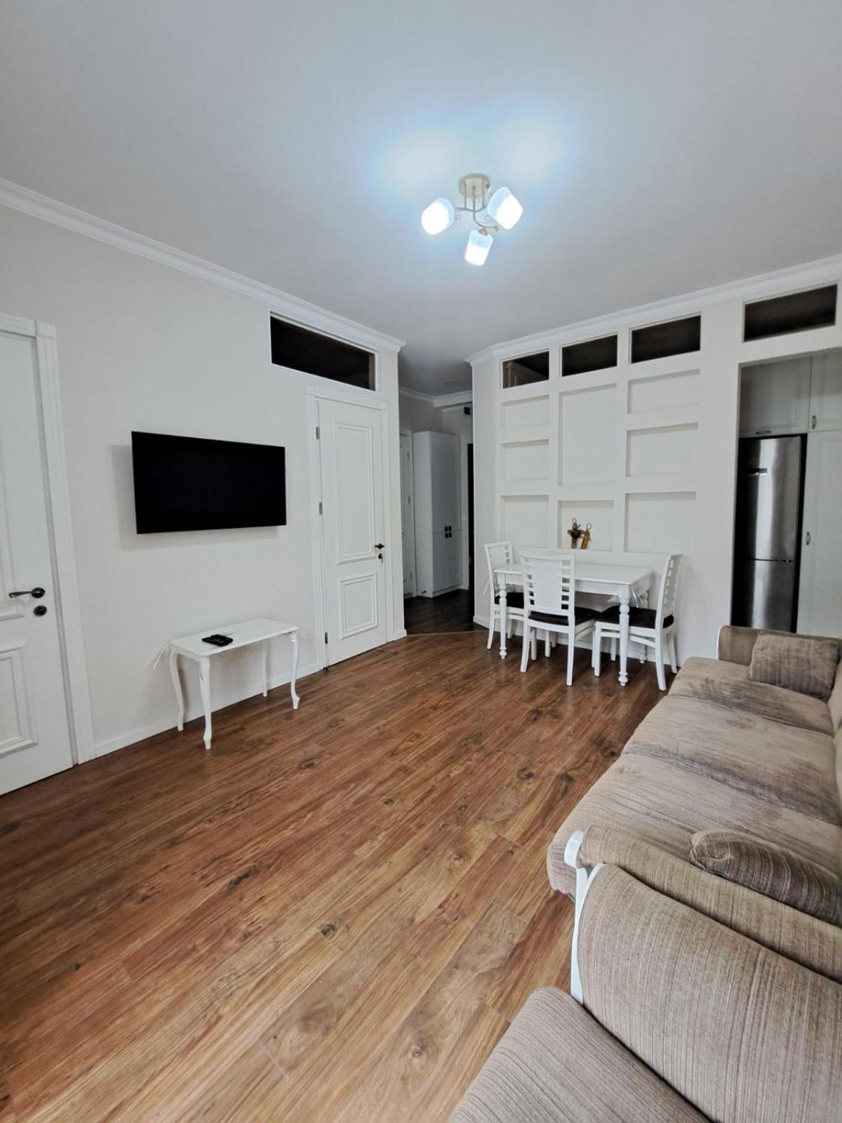 Batumi Central Holiday Apartment view 5