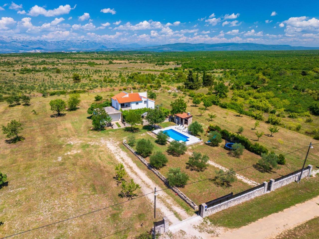 Villa Mandorla with private pool