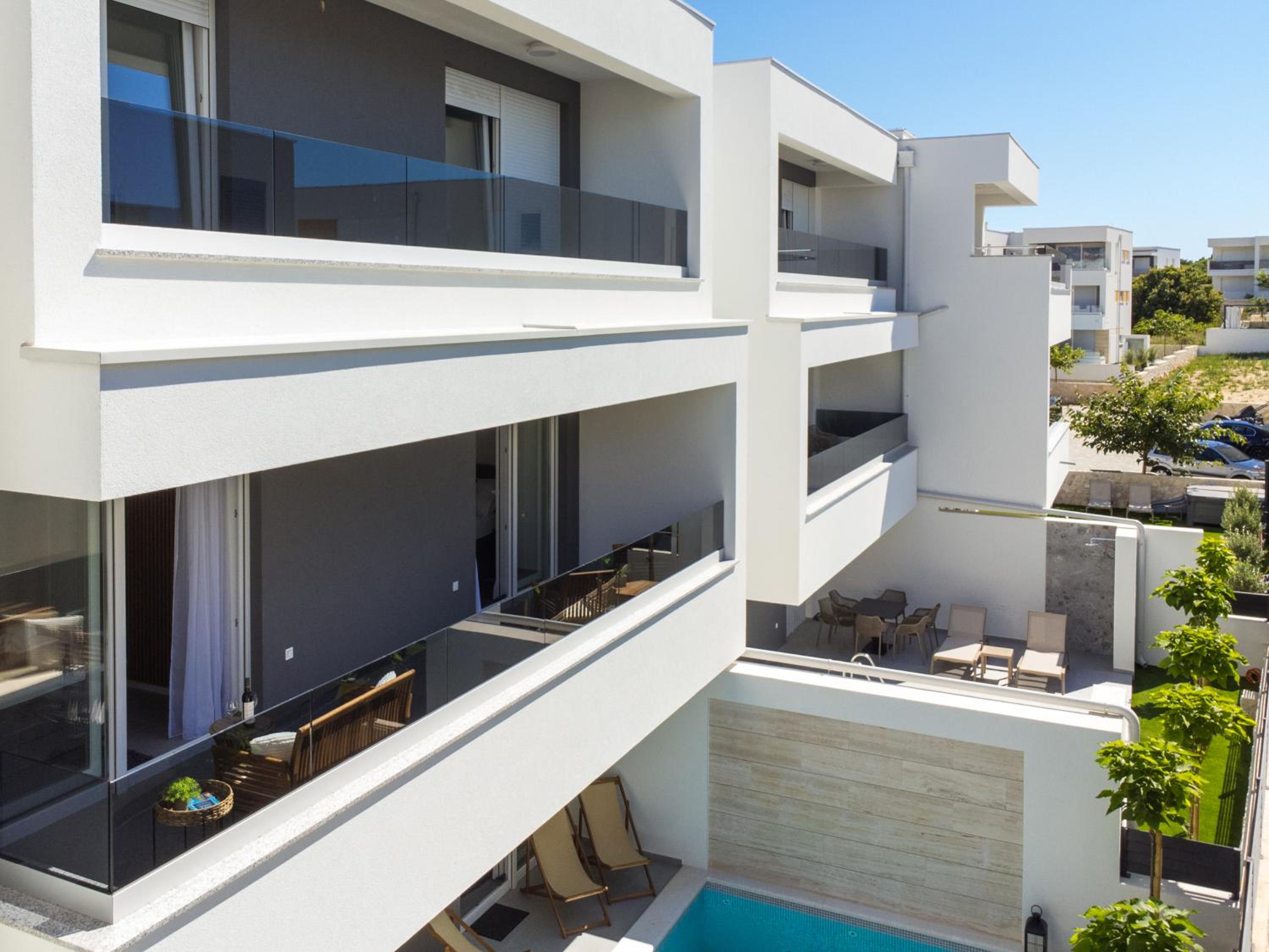 Smash A - Apartments with Private Pool view 4