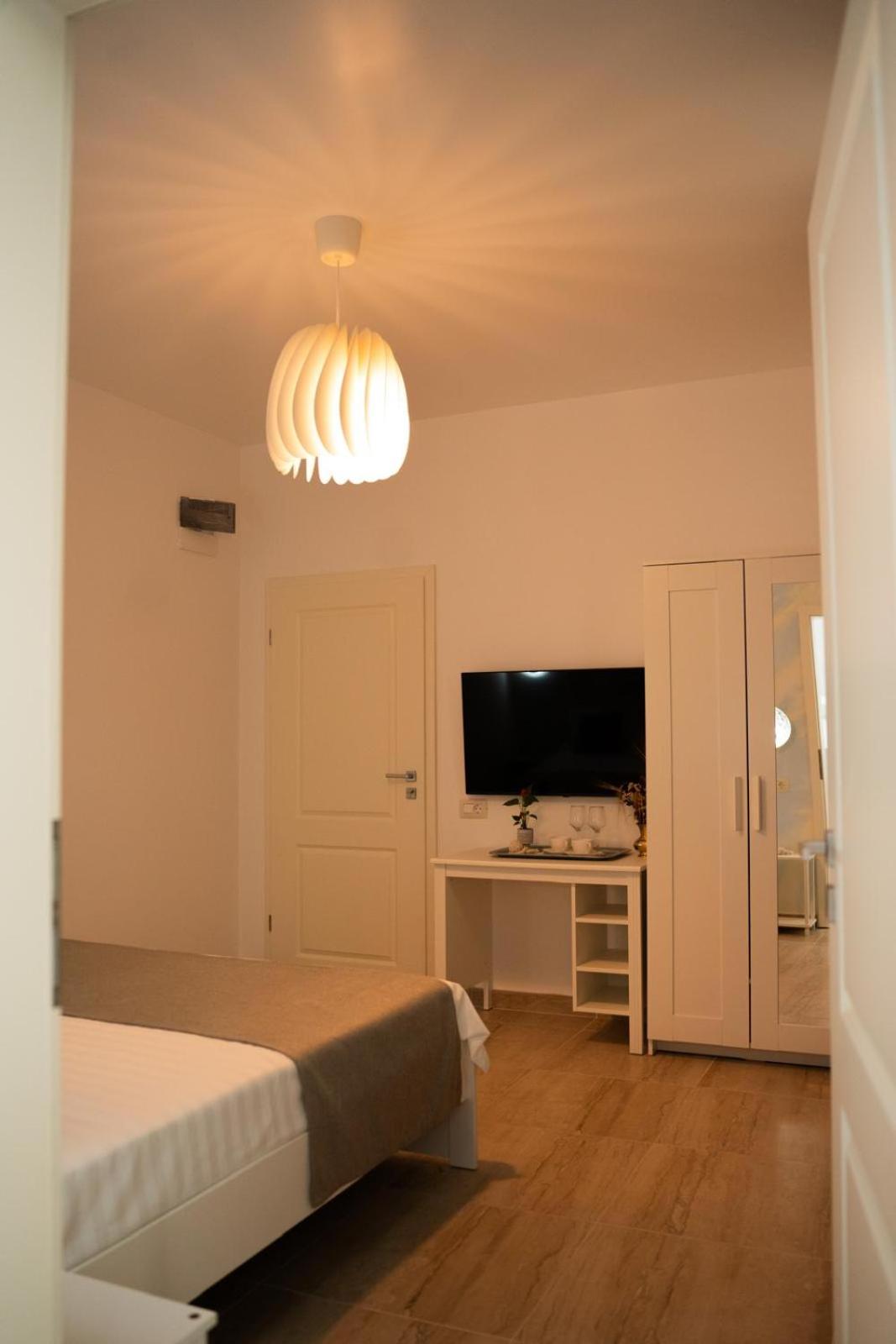 Halta Pescăruş Accommodation