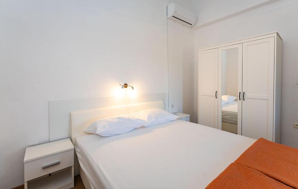 Villa Mandorla with private pool
