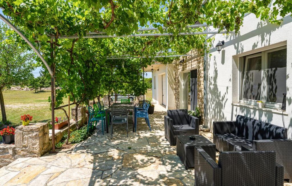 Villa Mandorla with private pool