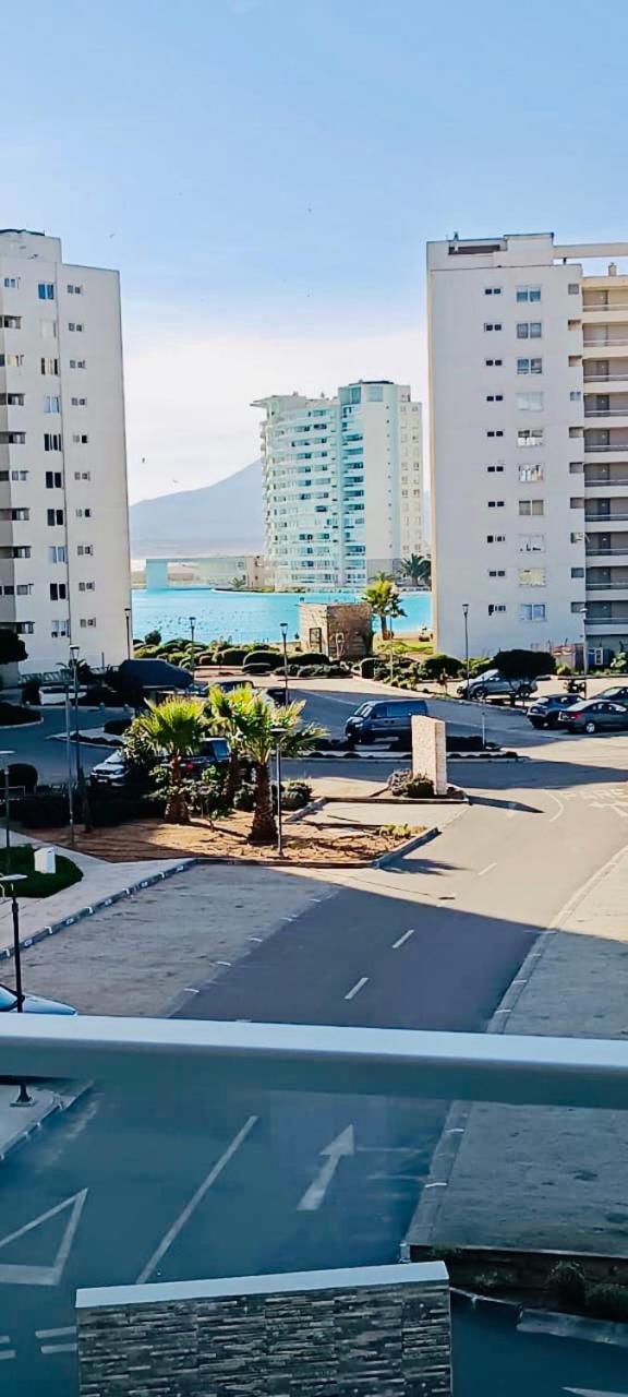 Arena y Mar