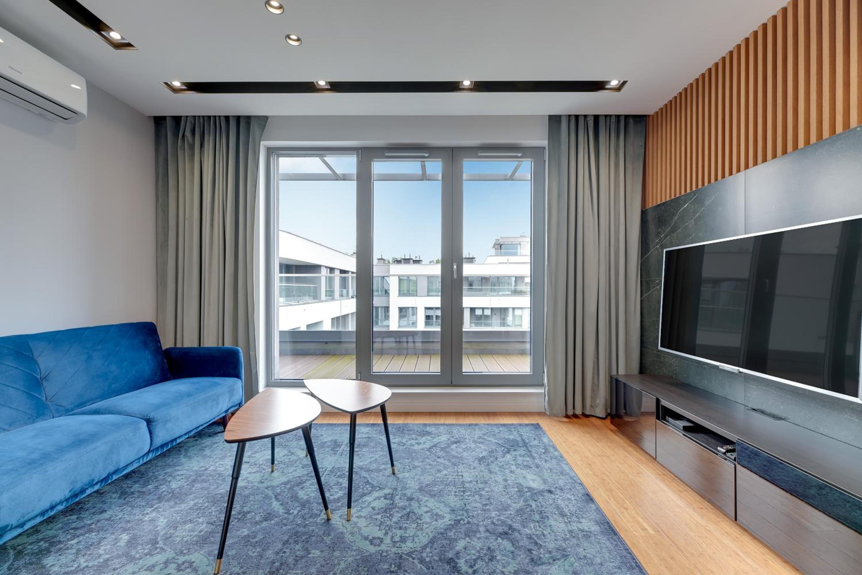Plac Unii Gdynia Central by Lion Apartments