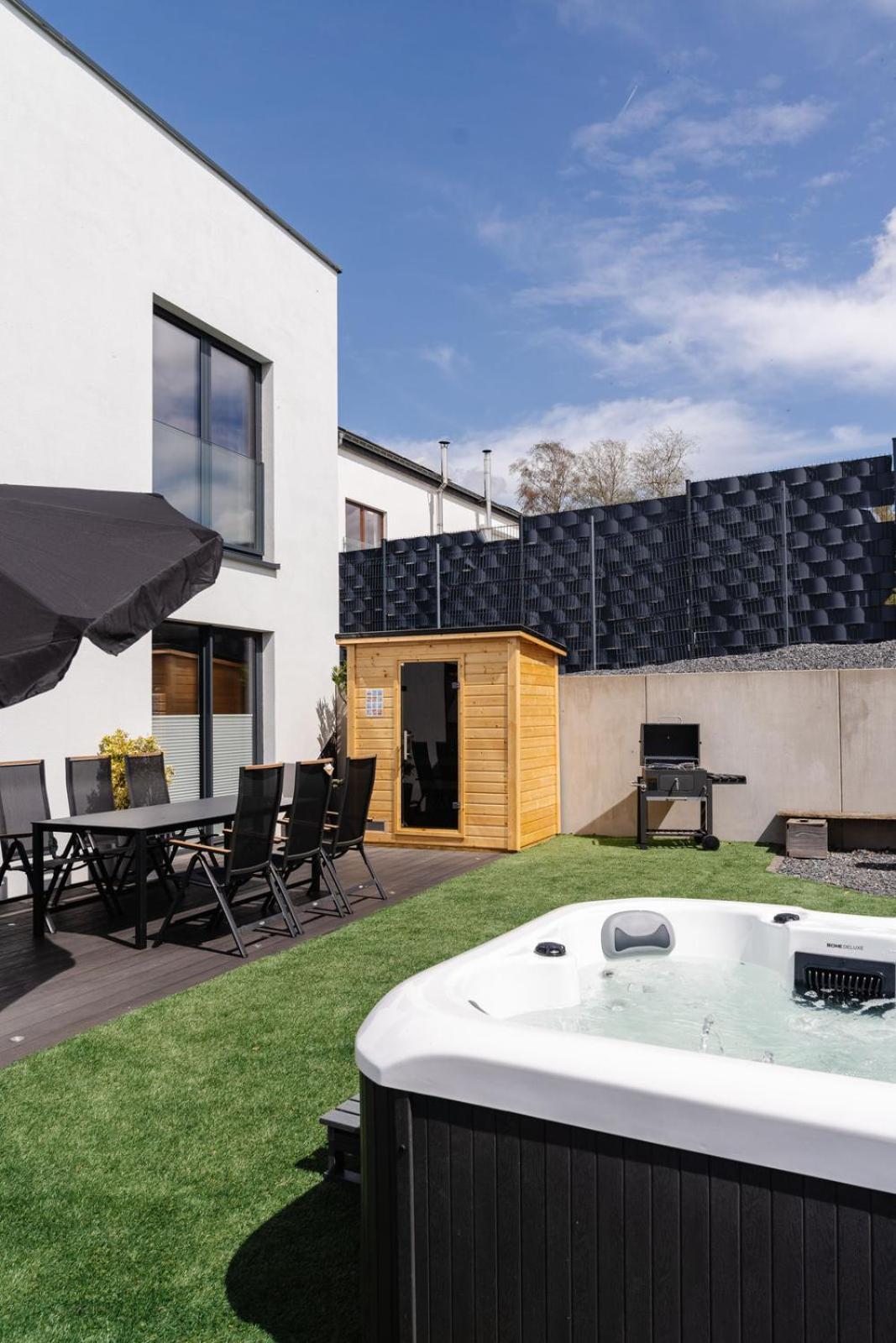 Rabbit-Hole in Bütgenbach mit Whirlpool und Sauna