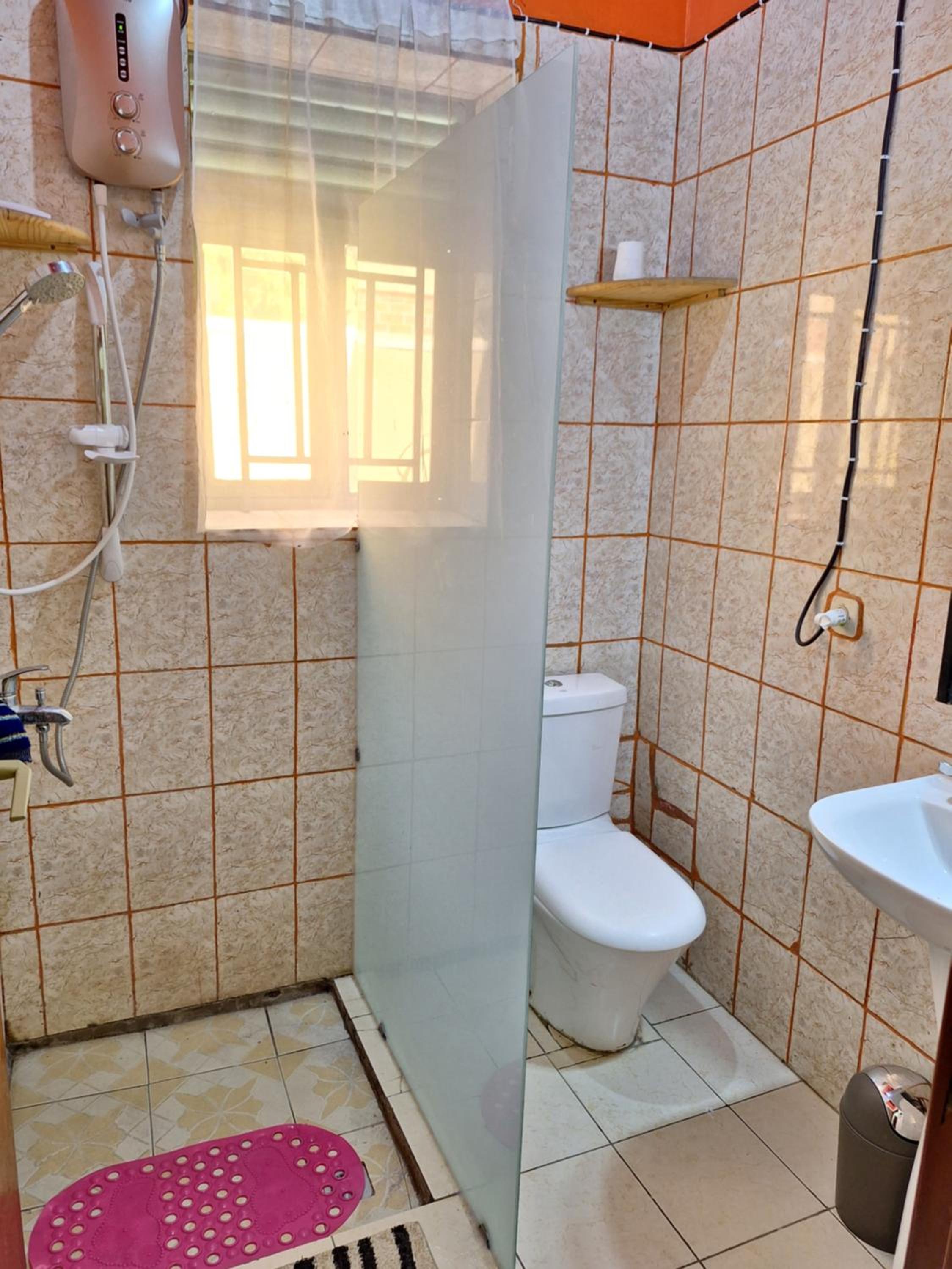 Nice and quiet studio in Niboye view 5