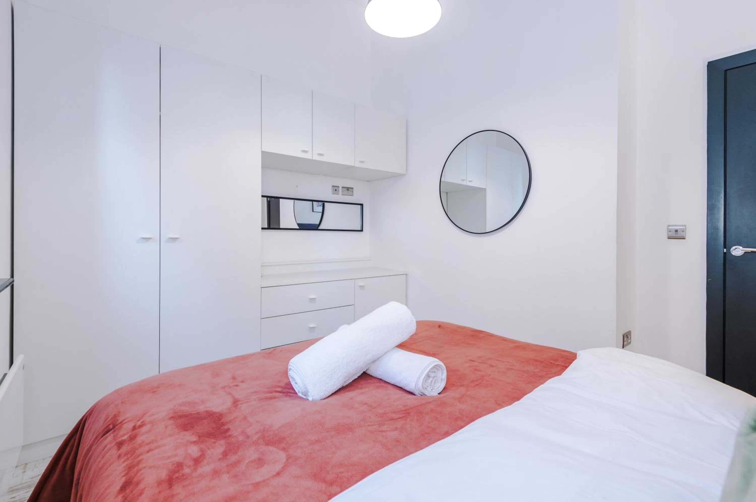 2025 Traveler Award Winner - Gorgeous Central Flat in Leeds Ideal for Long Stay