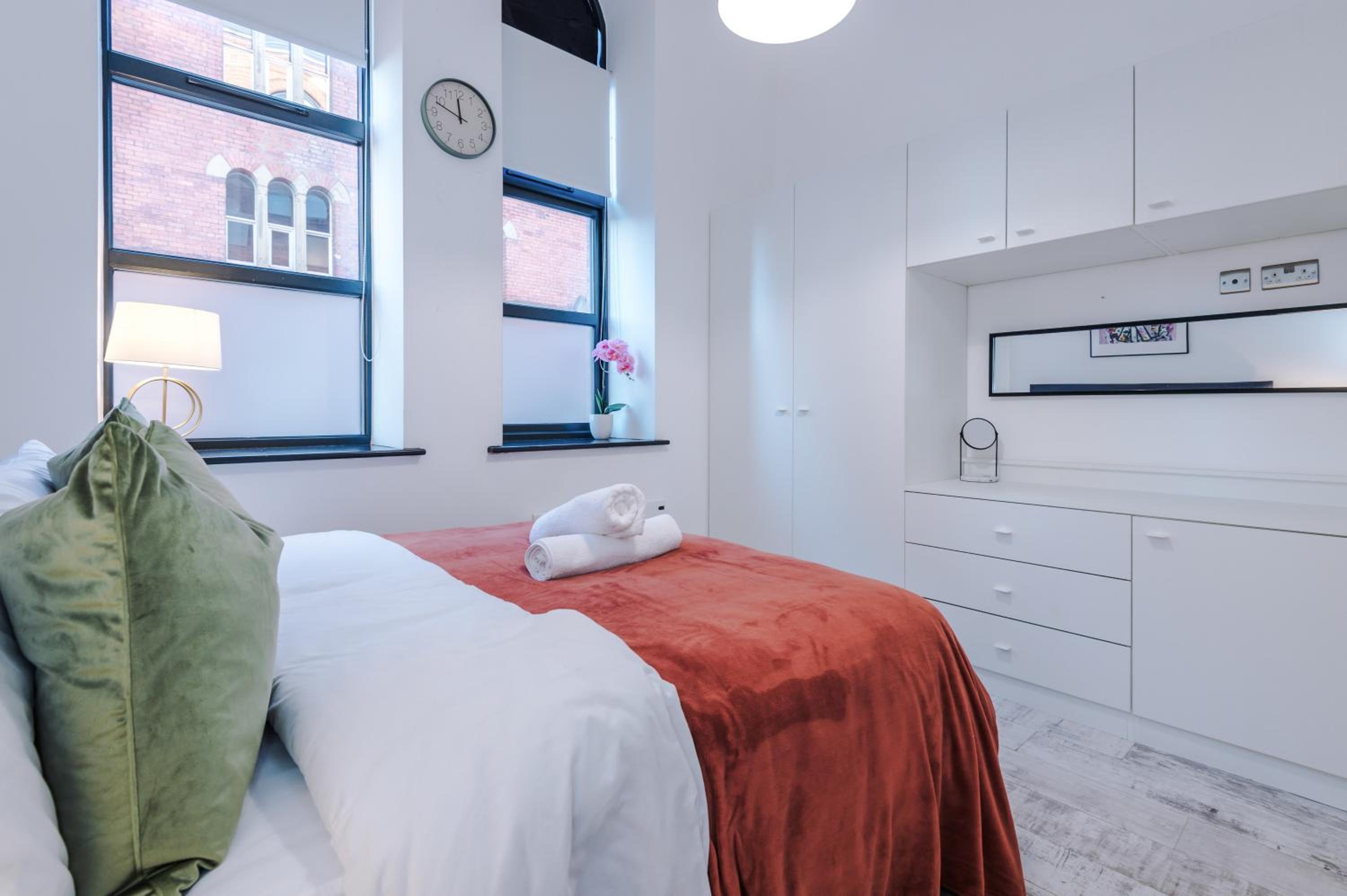 2025 Traveler Award Winner - Gorgeous Central Flat in Leeds Ideal for Long Stay