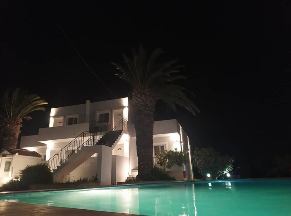 Garden Villa photo 2