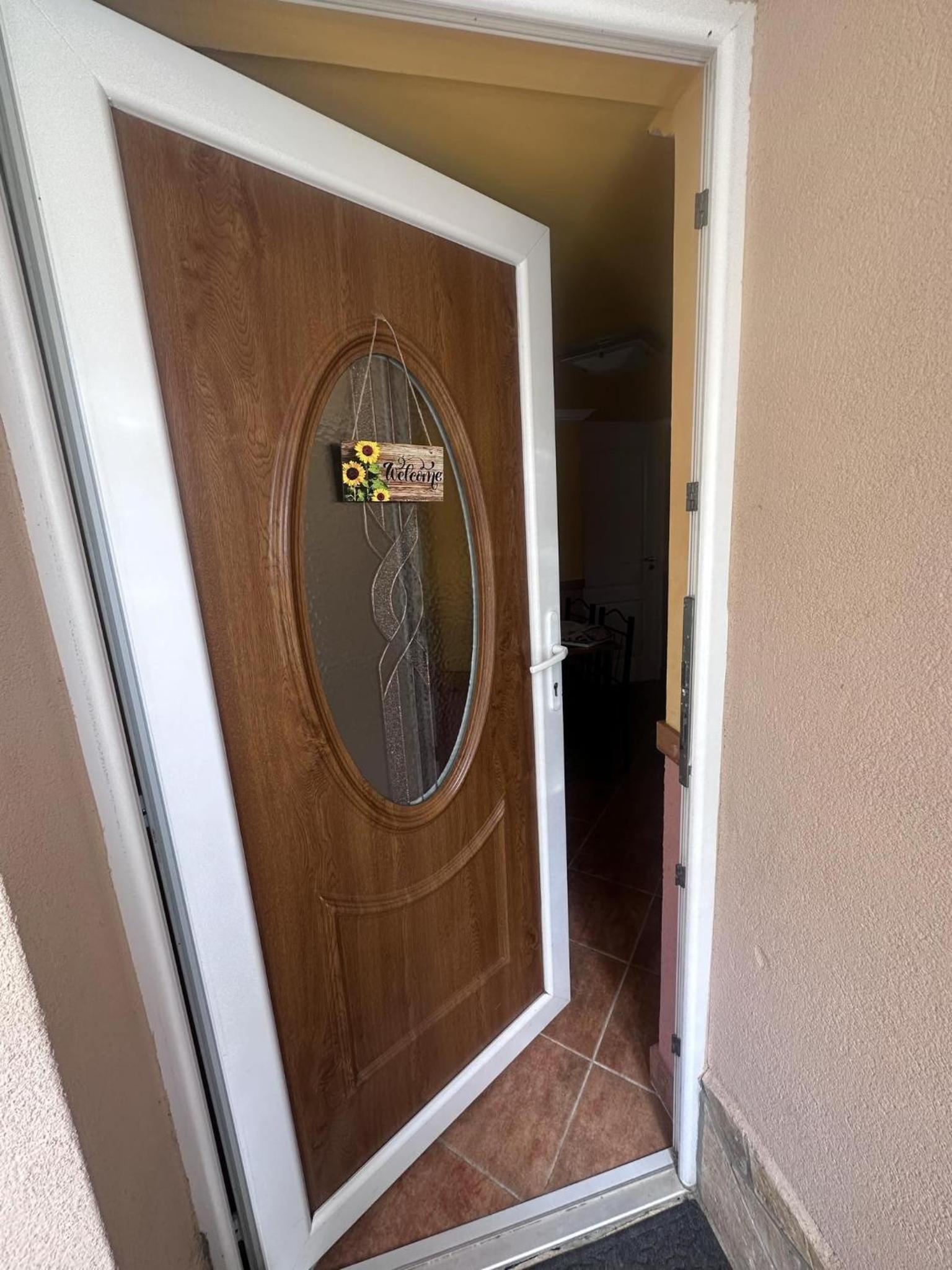 Aranyeső Apartman- 300 méterre a strandtól