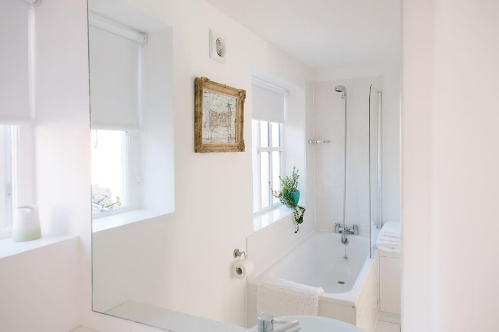 Oxford Vacations - Cute 1 bed Townhouse in Jericho - Property Image 2