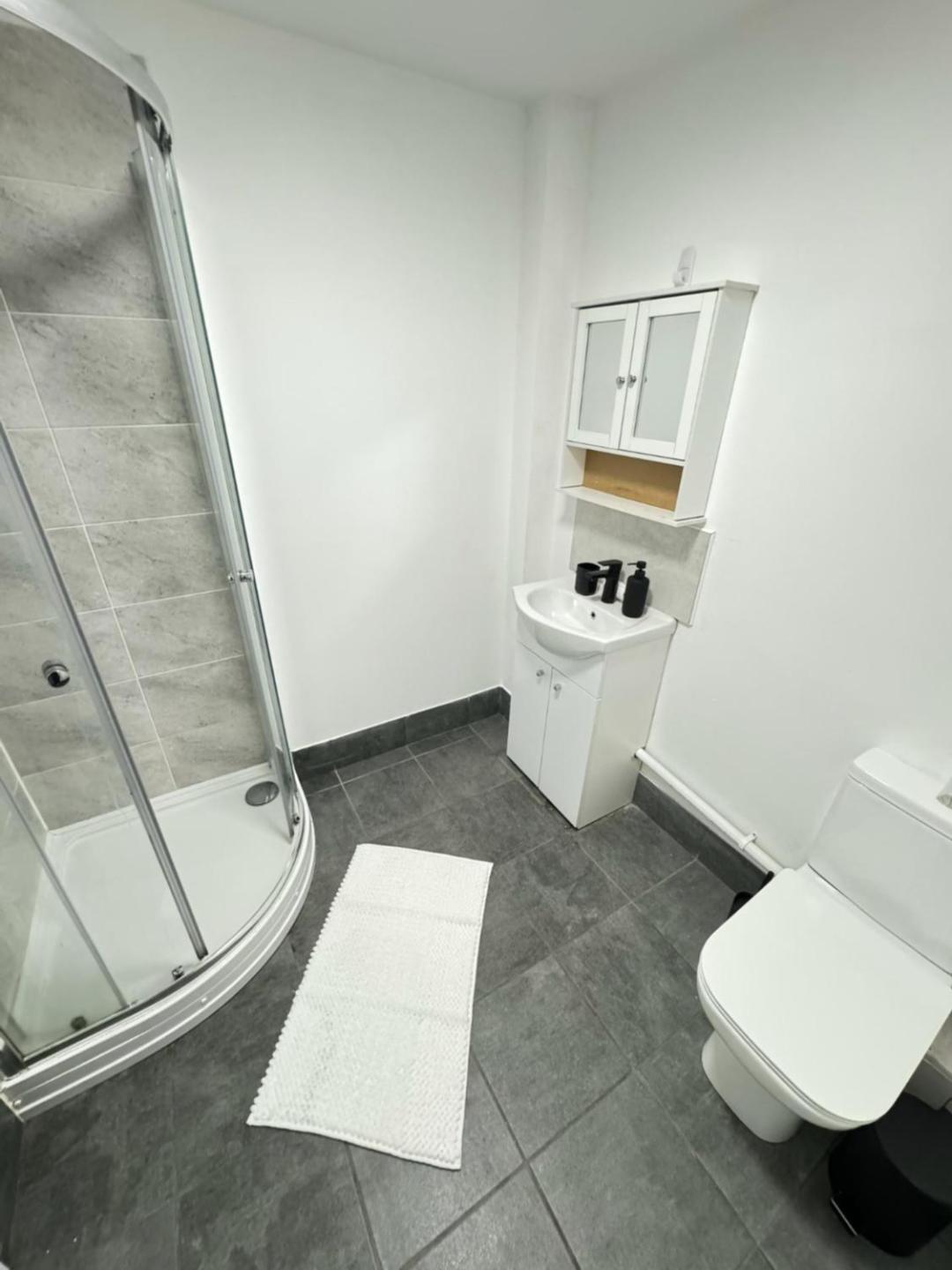 3bed Contractor Stay in Nottingham City Centre view 2