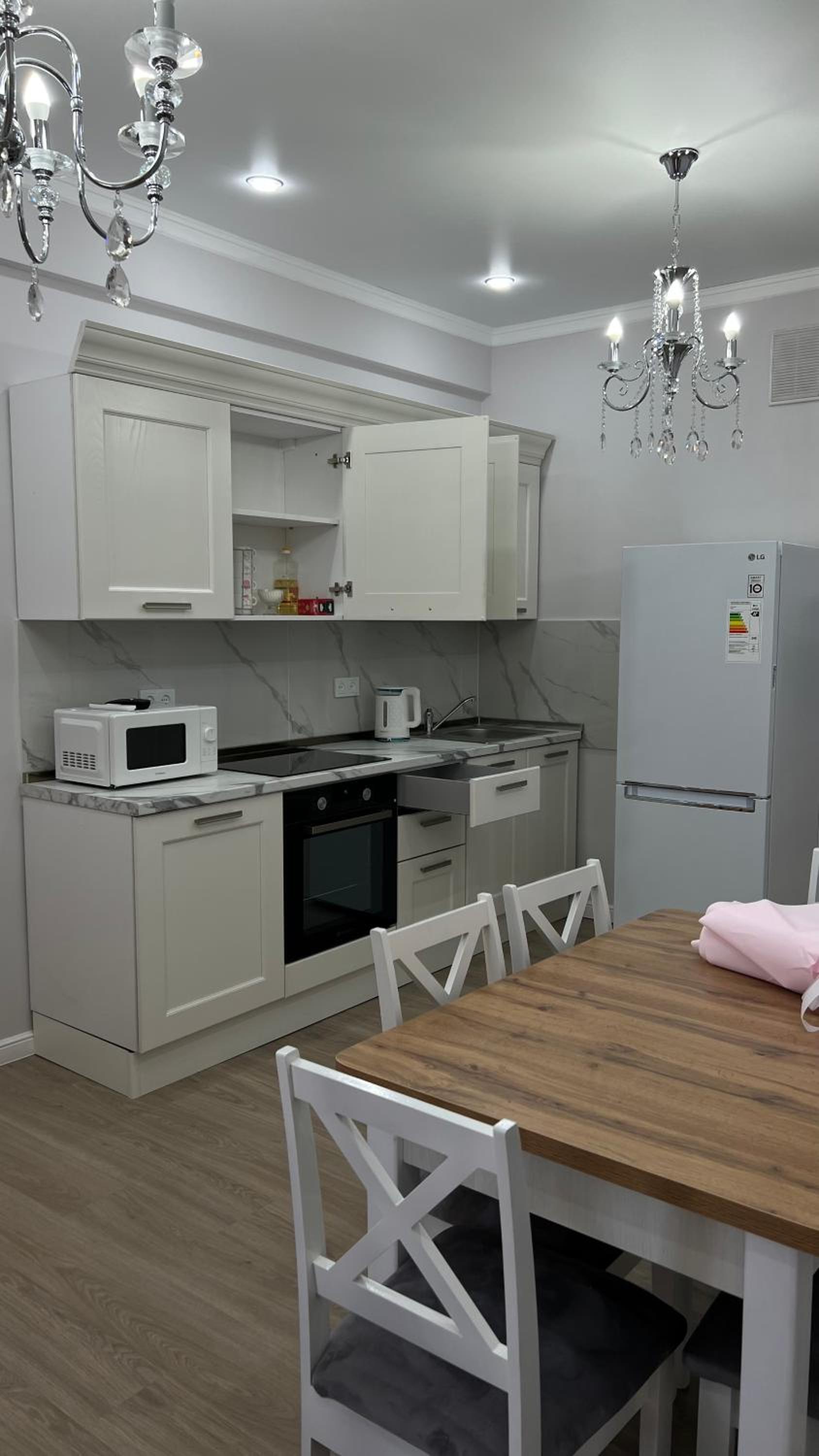 Apartments Jer Ana on Nazarbayeva 235b view 5