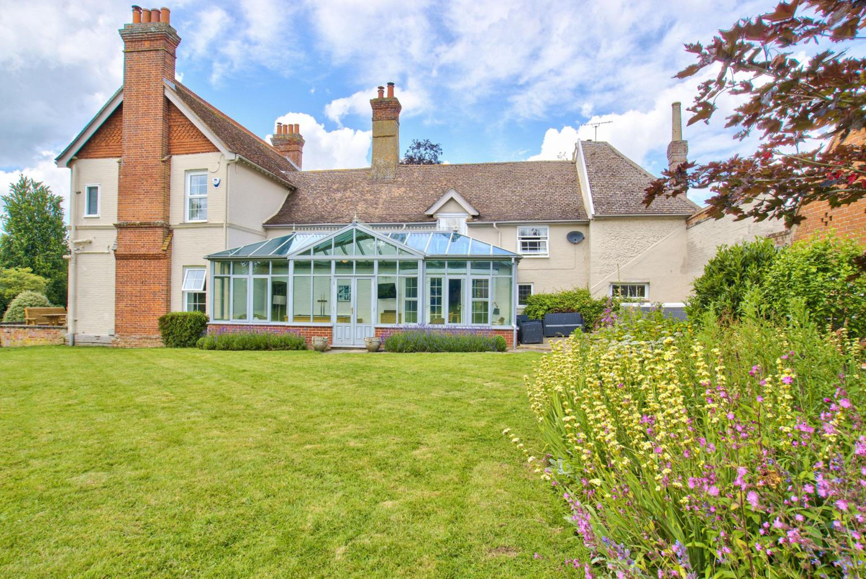 Ashfield Place Farm by Group Retreats view 4