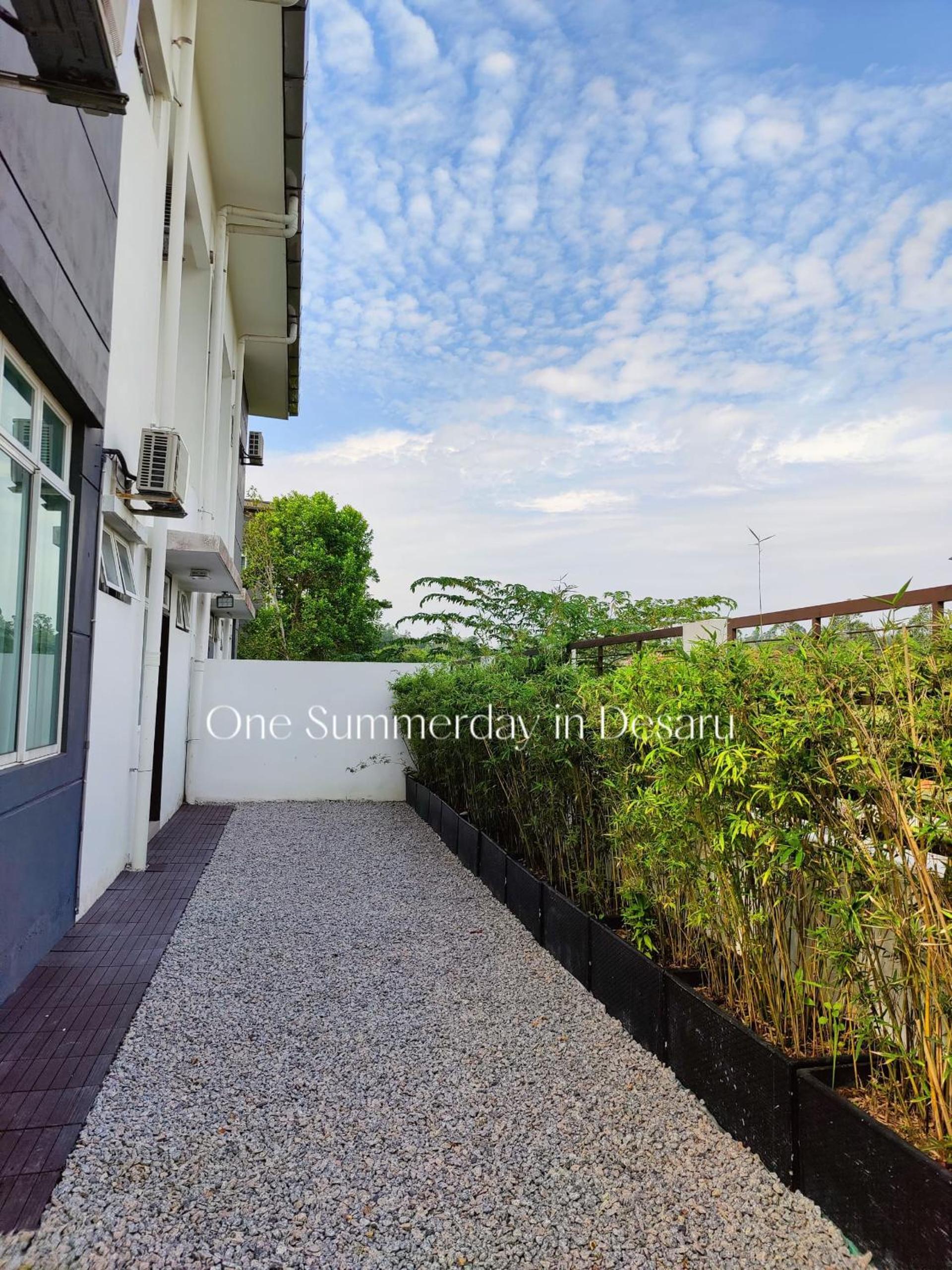 Photo 56