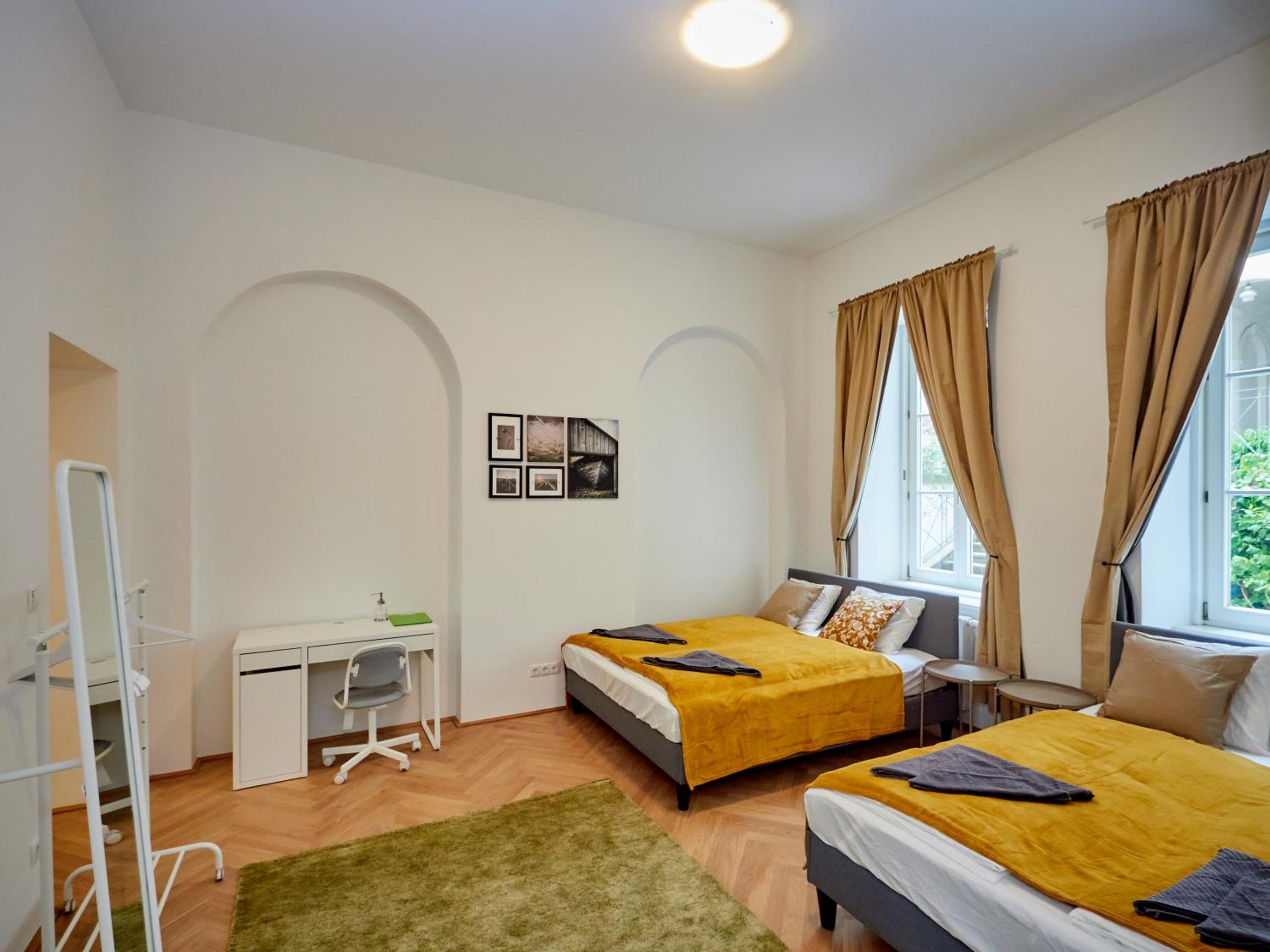 Central Premium Apartment BG