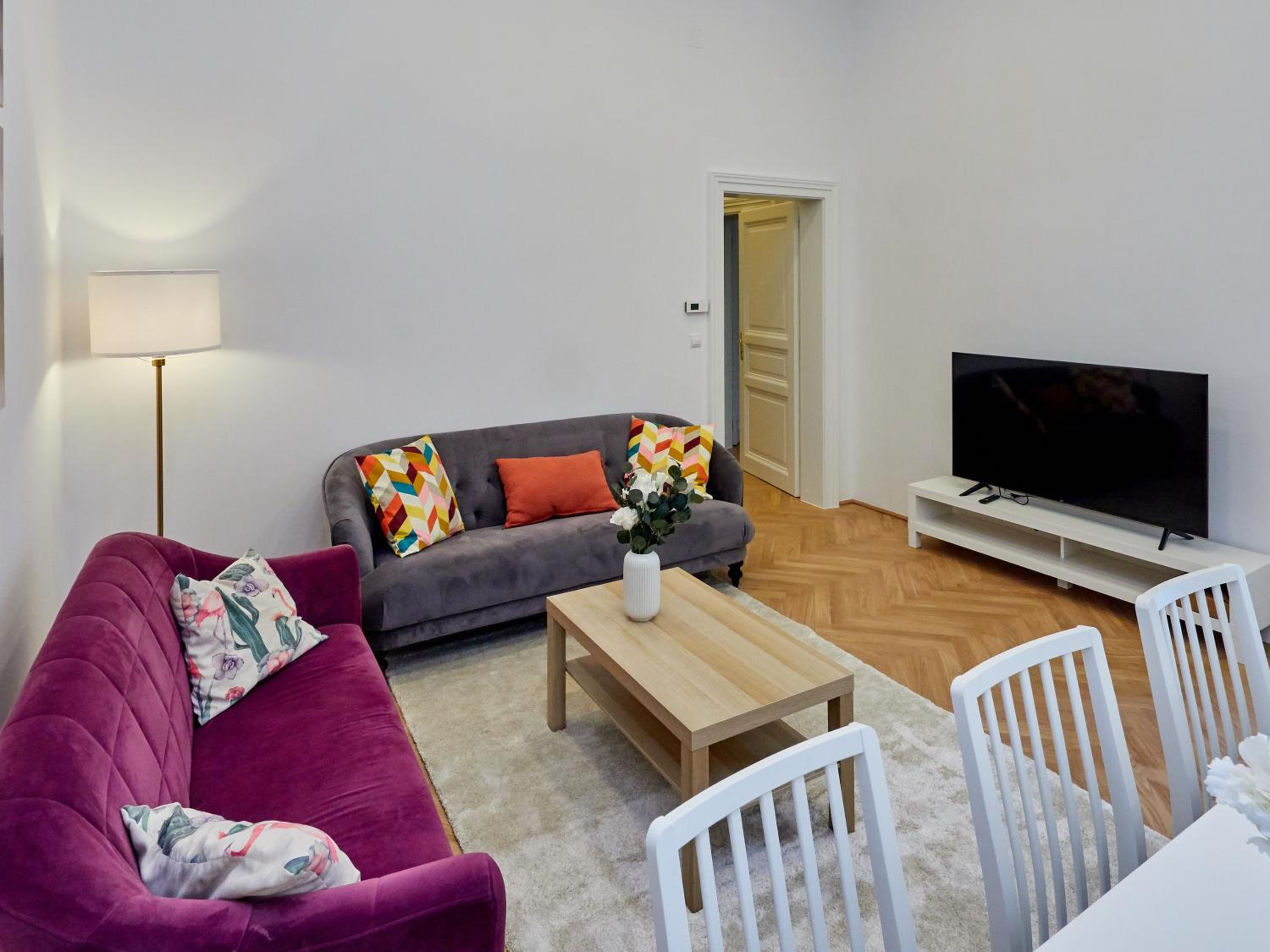 Central Premium Apartment BG