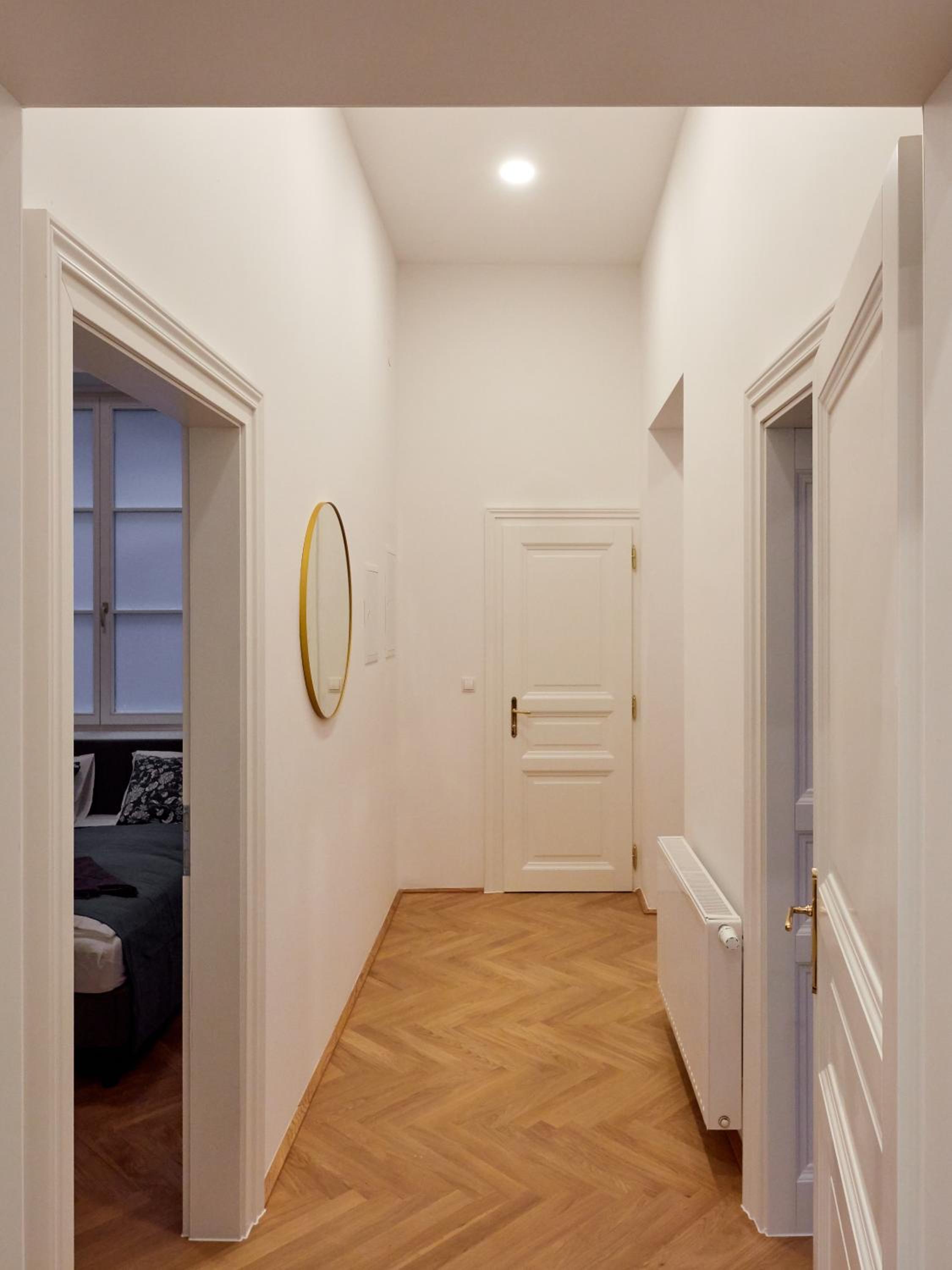 Central Premium Apartment BG