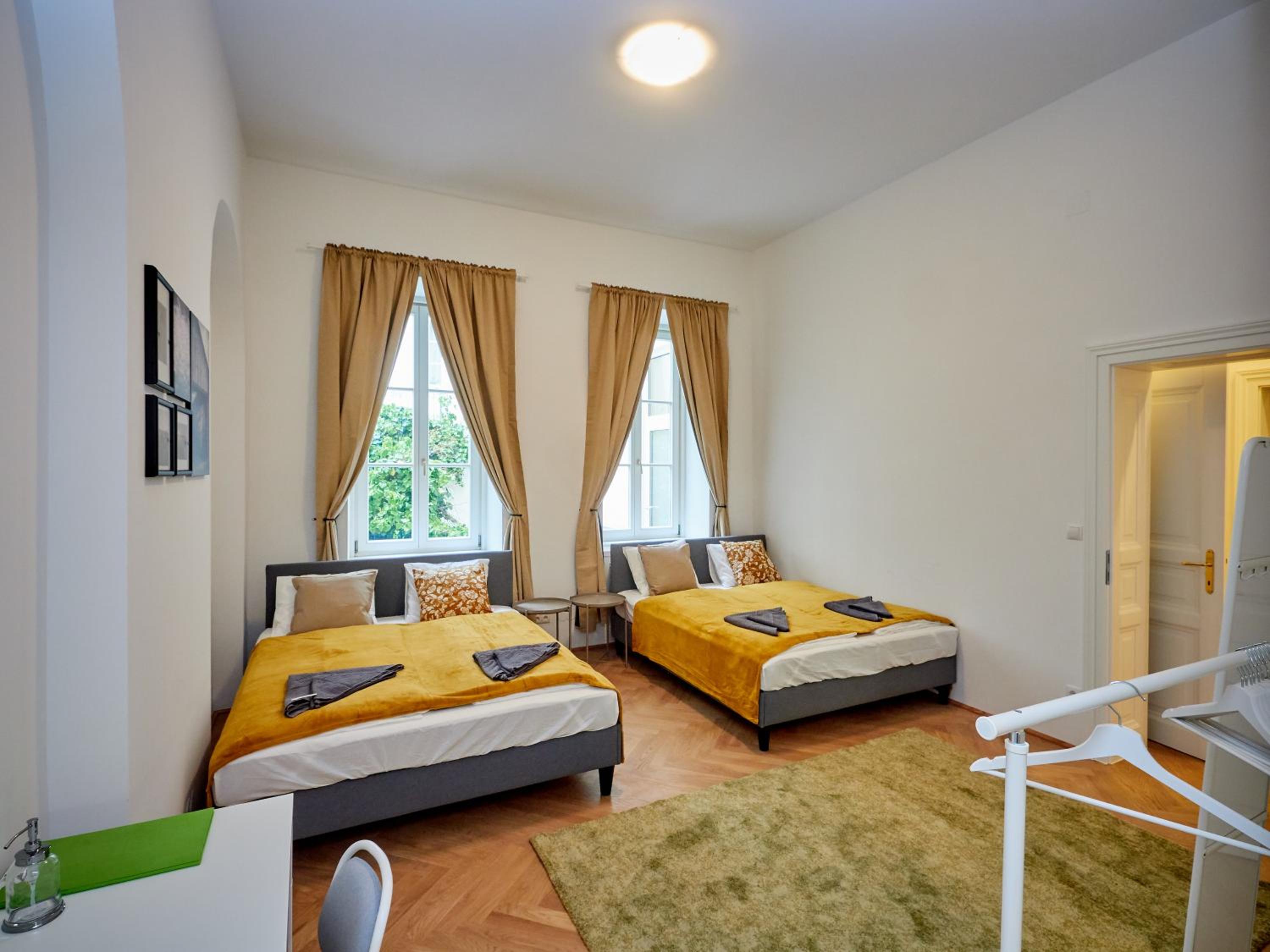 Central Premium Apartment BG