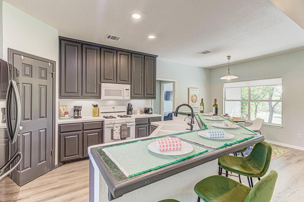 New Listing! 4 BDRM Hill Country Home with Pool view 4