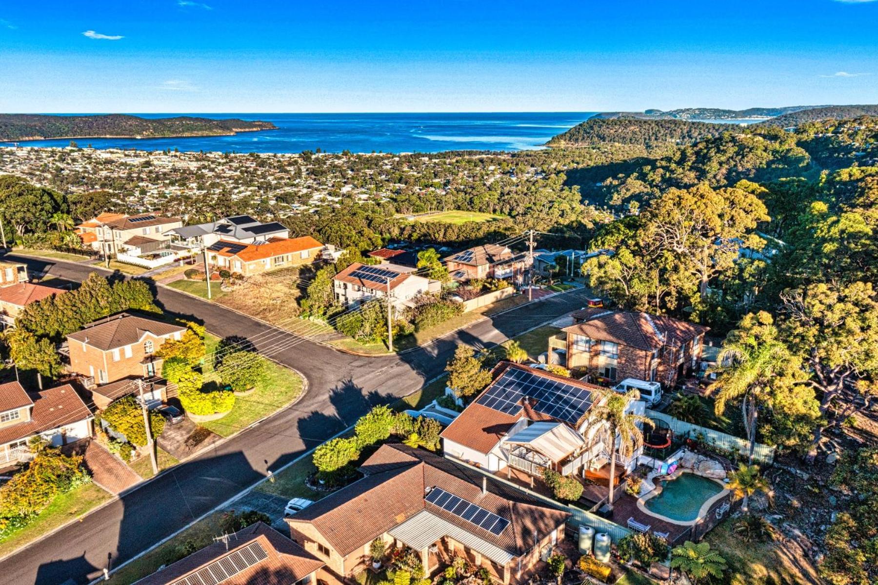 Central Coast Getaway 4B Family Holiday Home