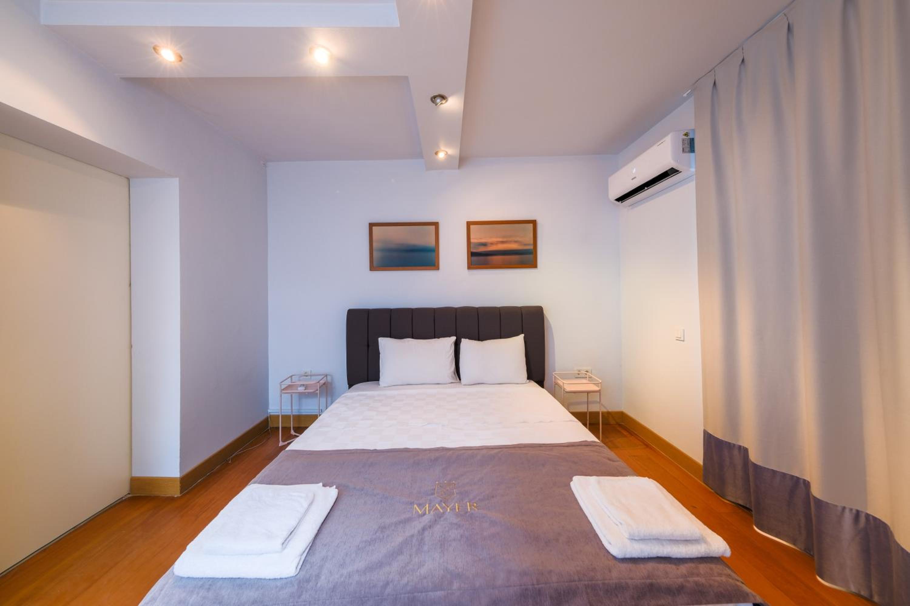 Maison Détroit Iconic 3Br Triplex with GREAT Views