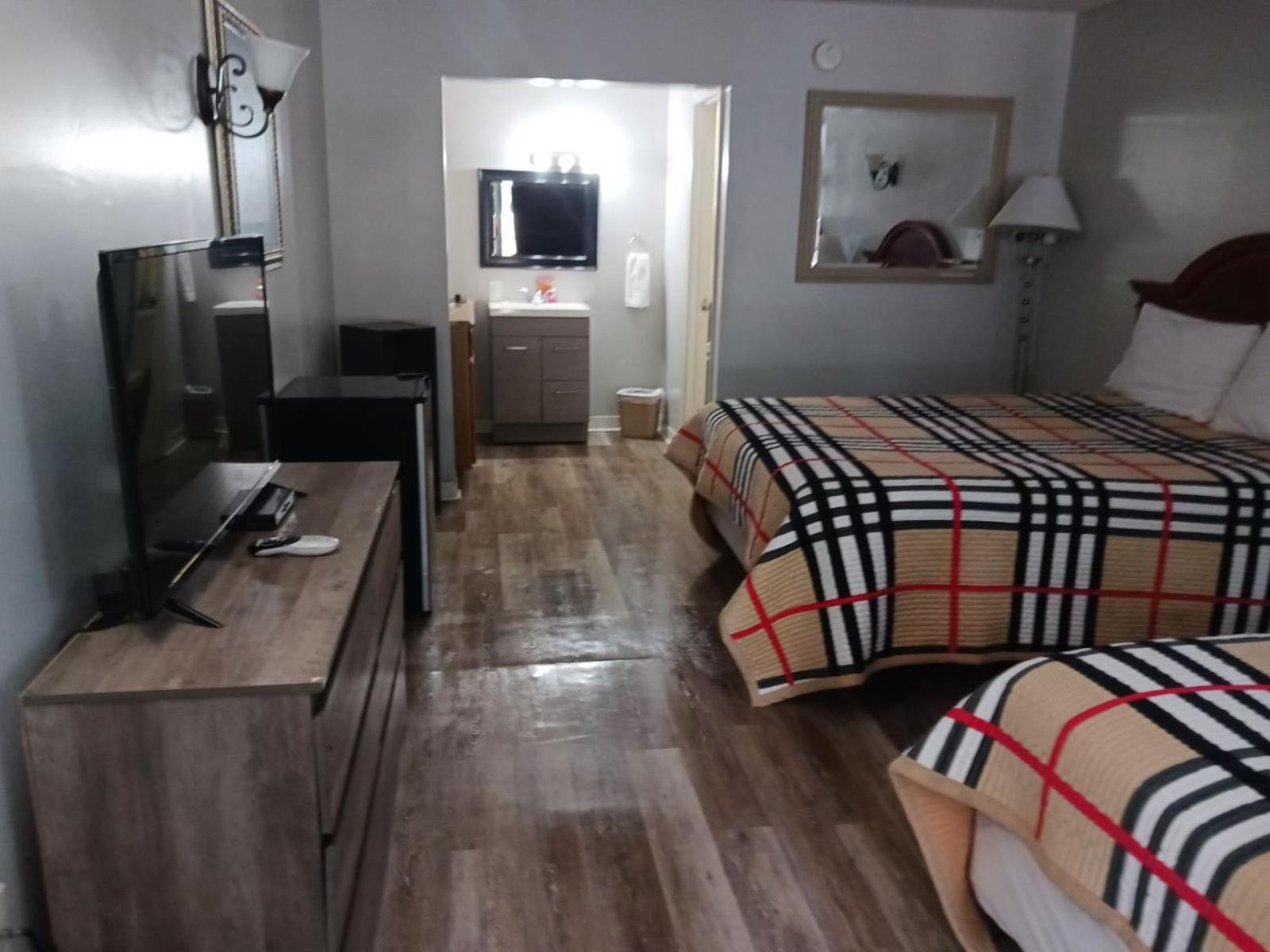 Winchester Vacations - ANS INN SUITES - Property Image 48