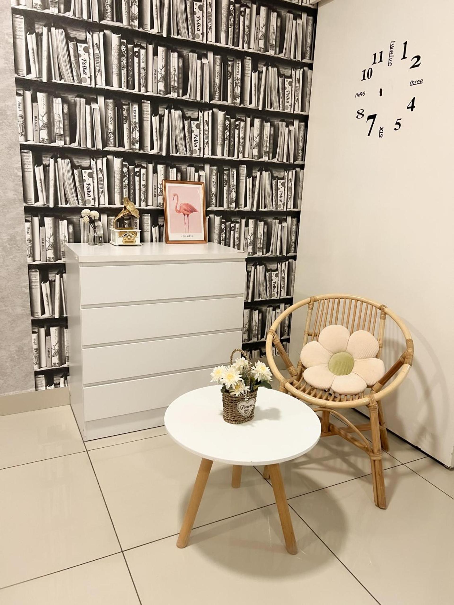 Comfy Studio Trefoil