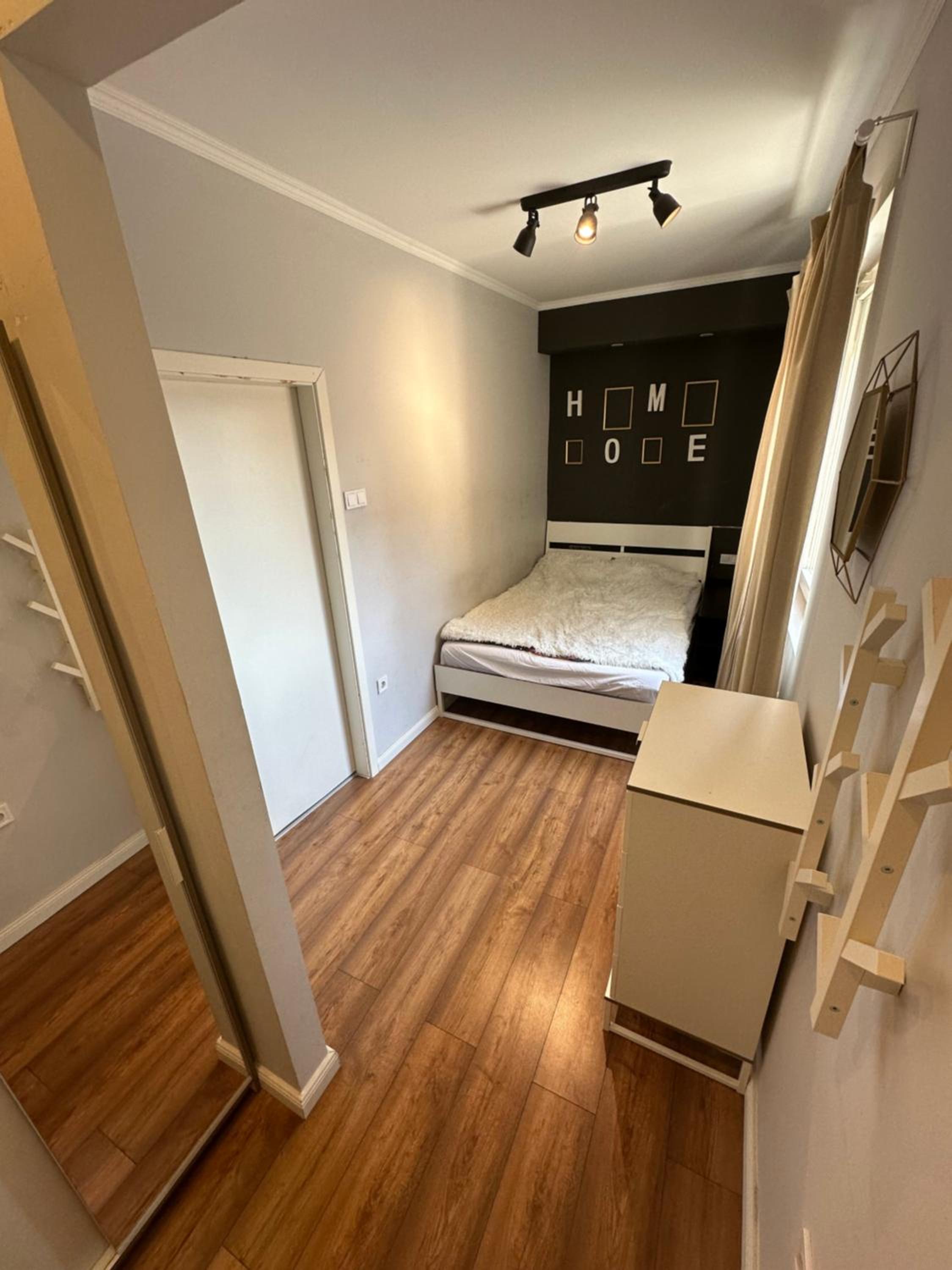 Prime Location 1 Bedroom view 3