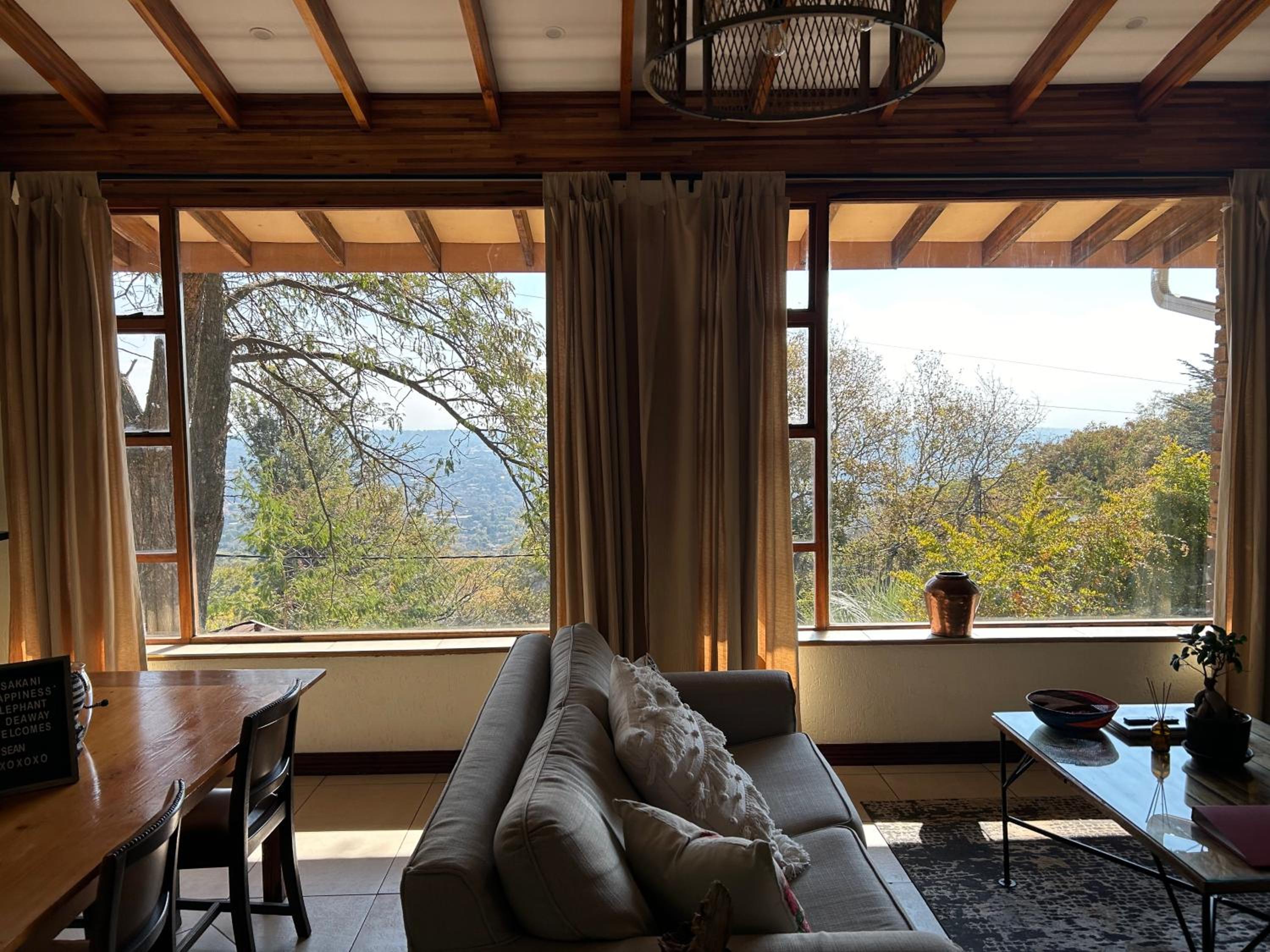 Luxury Boutique Nature Stay! Northcliff - Sunset Views, Solar, Work, Pool