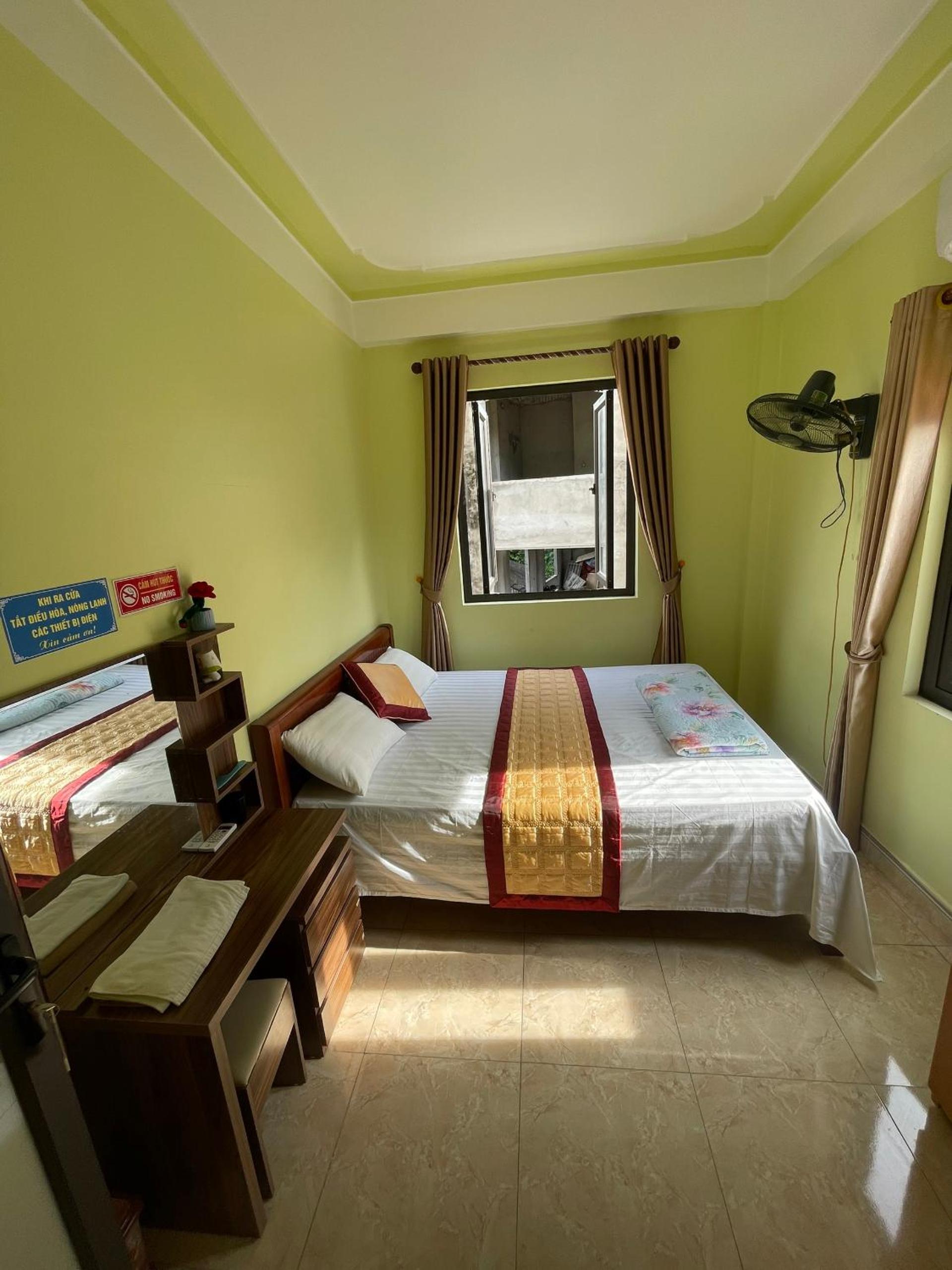Trần Đức hotel view 2