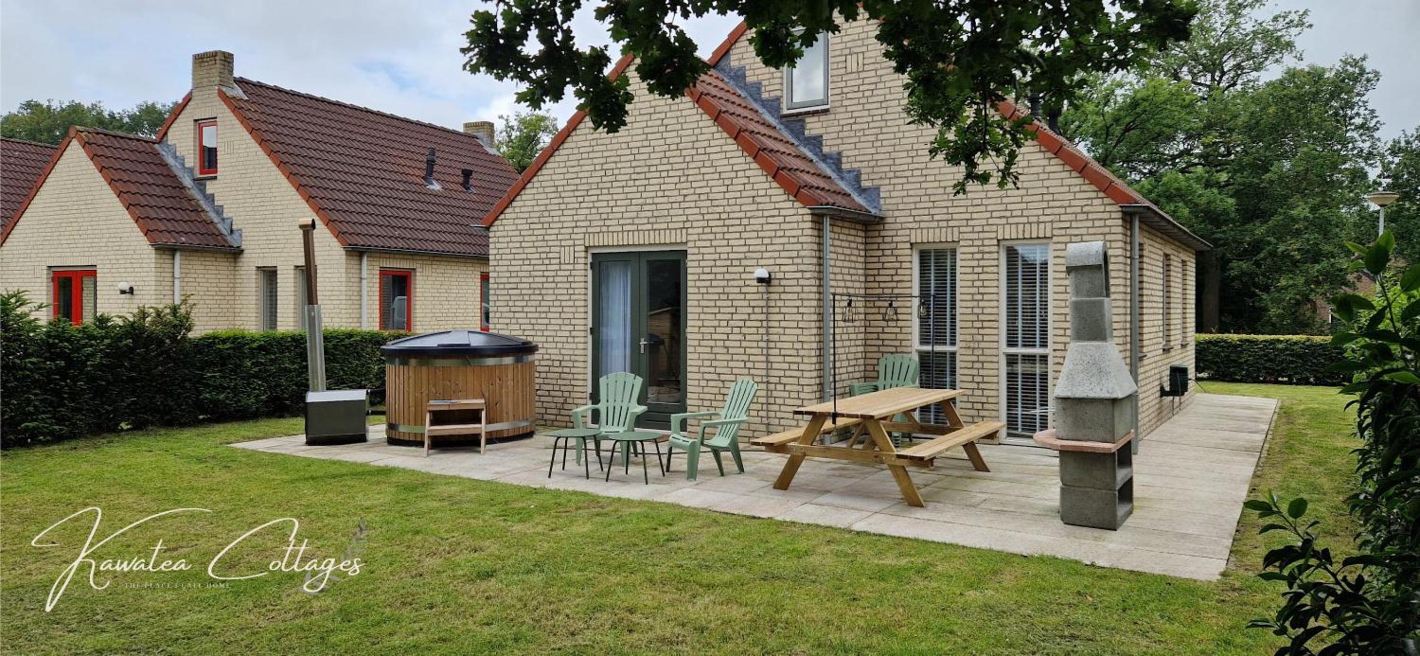 Lakestyle wellness met hottub en BBQ bij meer in Gelderland view 4