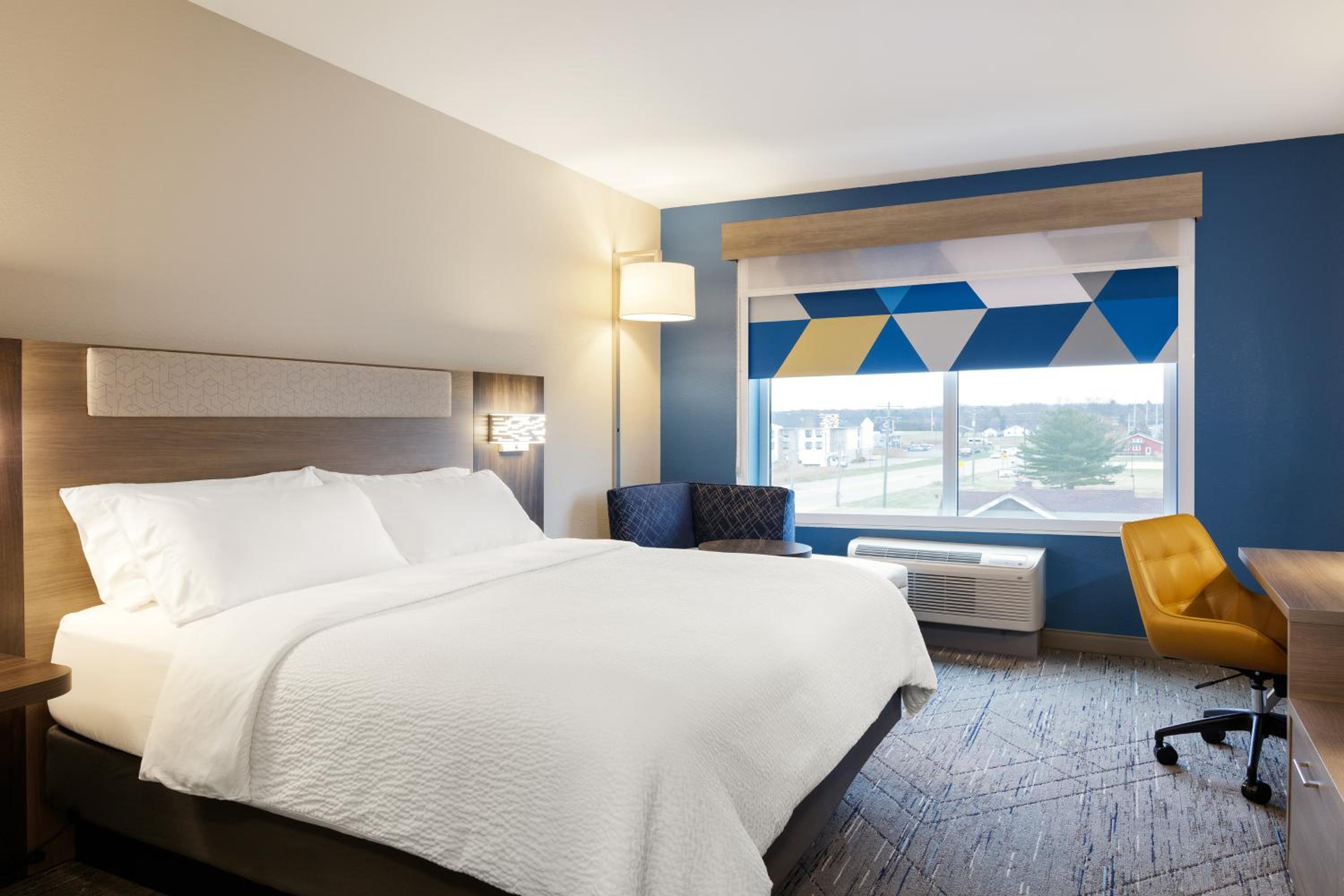 Holiday Inn Express & Suites Murfreesboro West by IHG view 3