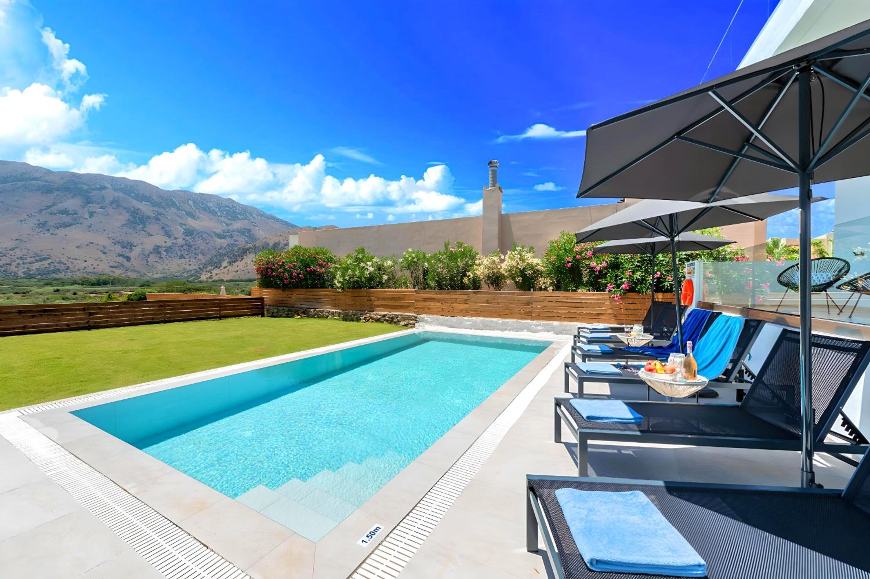 Luminosa Luxury Villa view 5